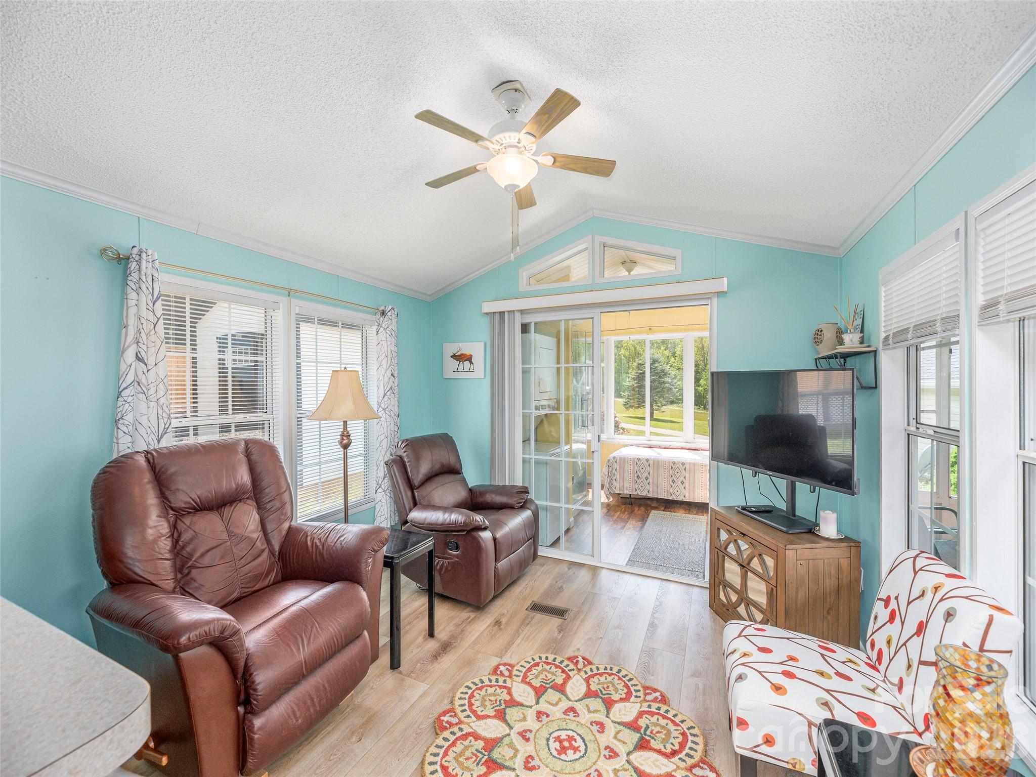11 Valentine Drive — Maggie Valley