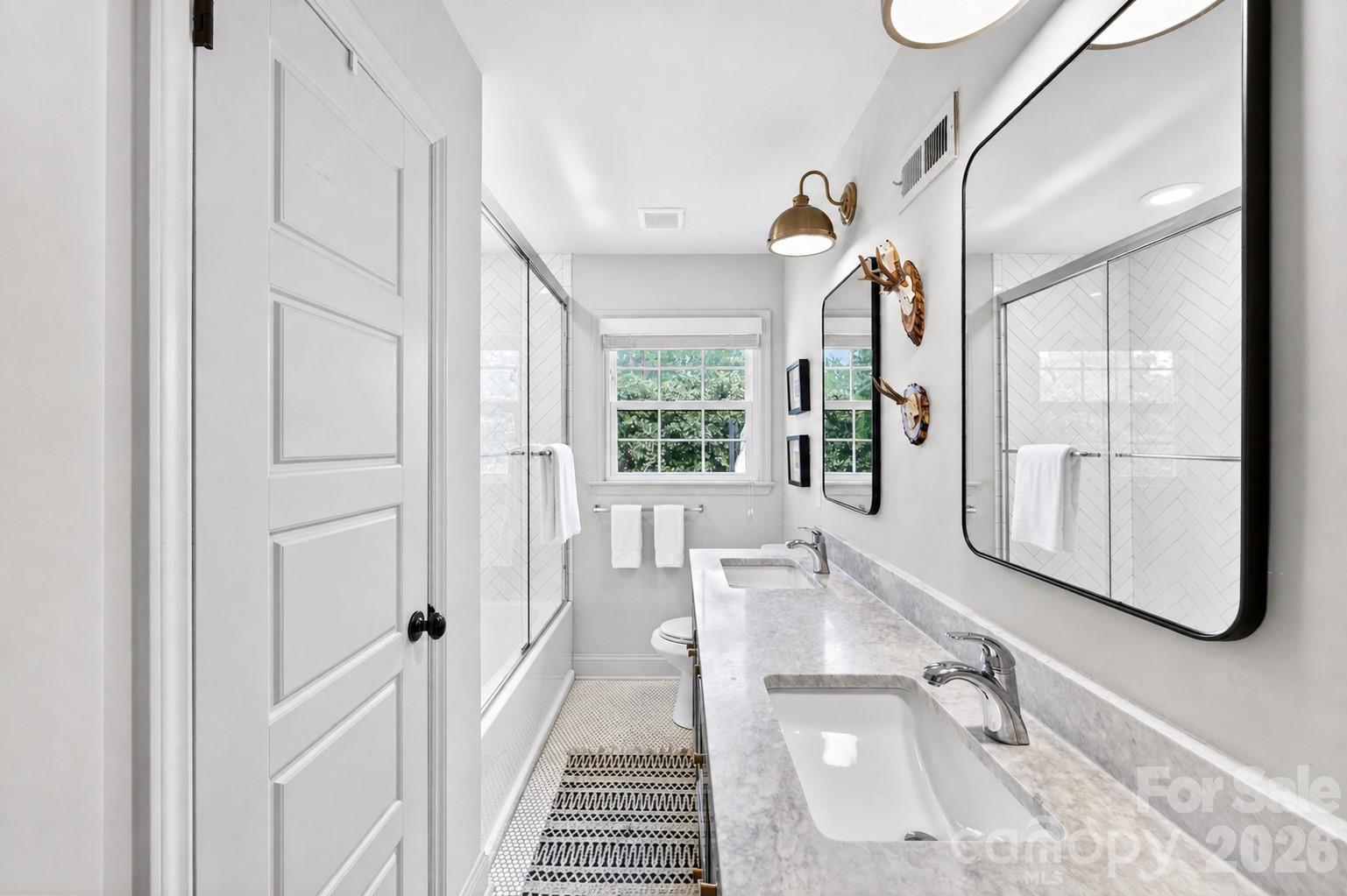 4023 Firethorne Road — Charlotte