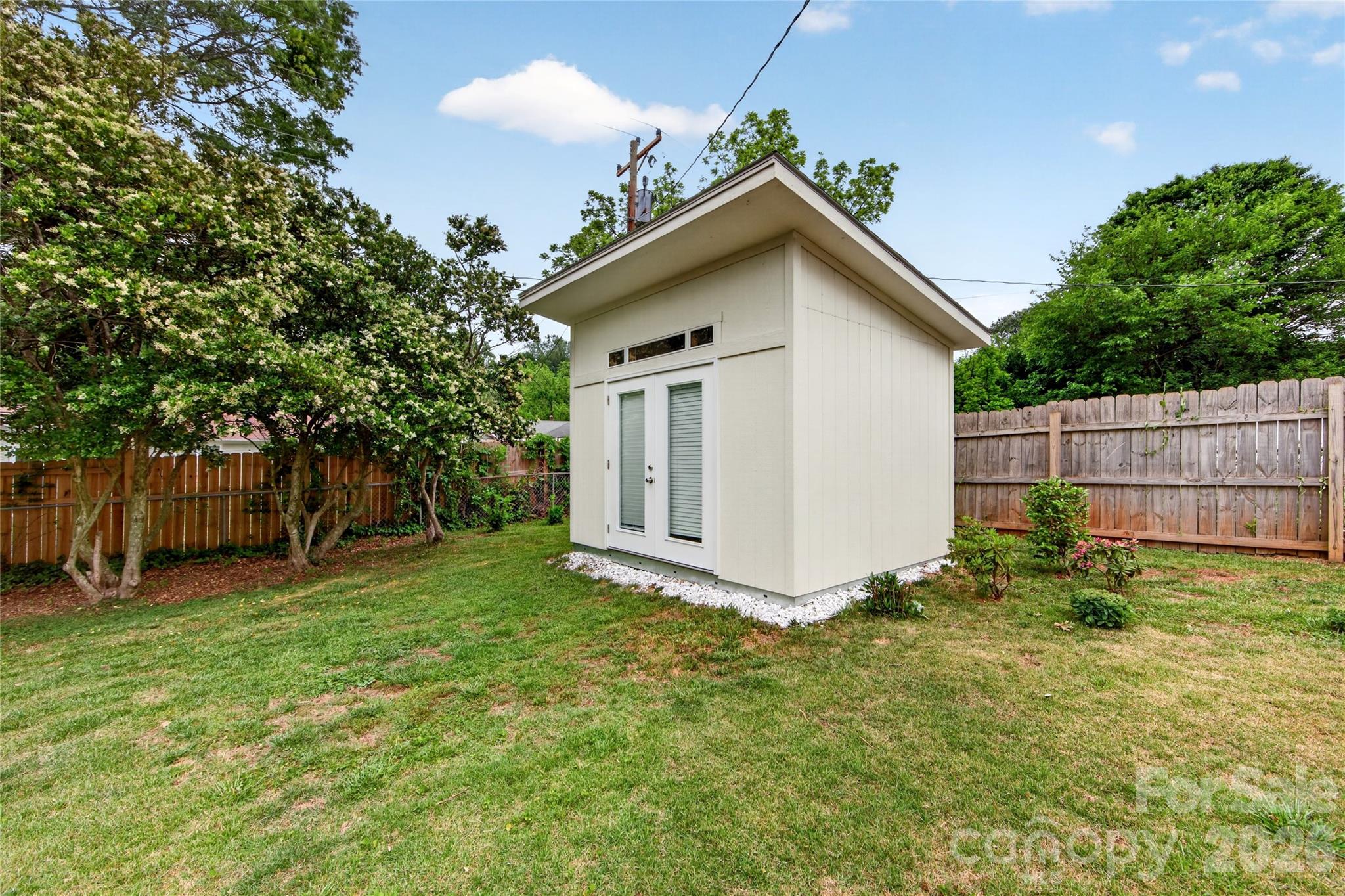 4023 Firethorne Road — Charlotte