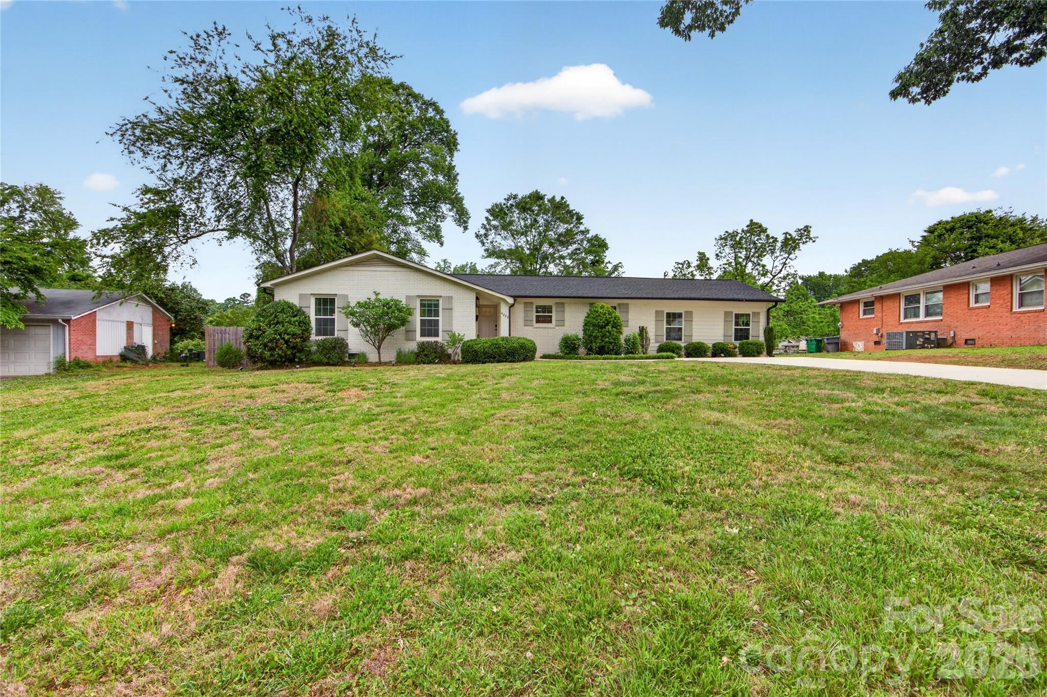4023 Firethorne Road — Charlotte
