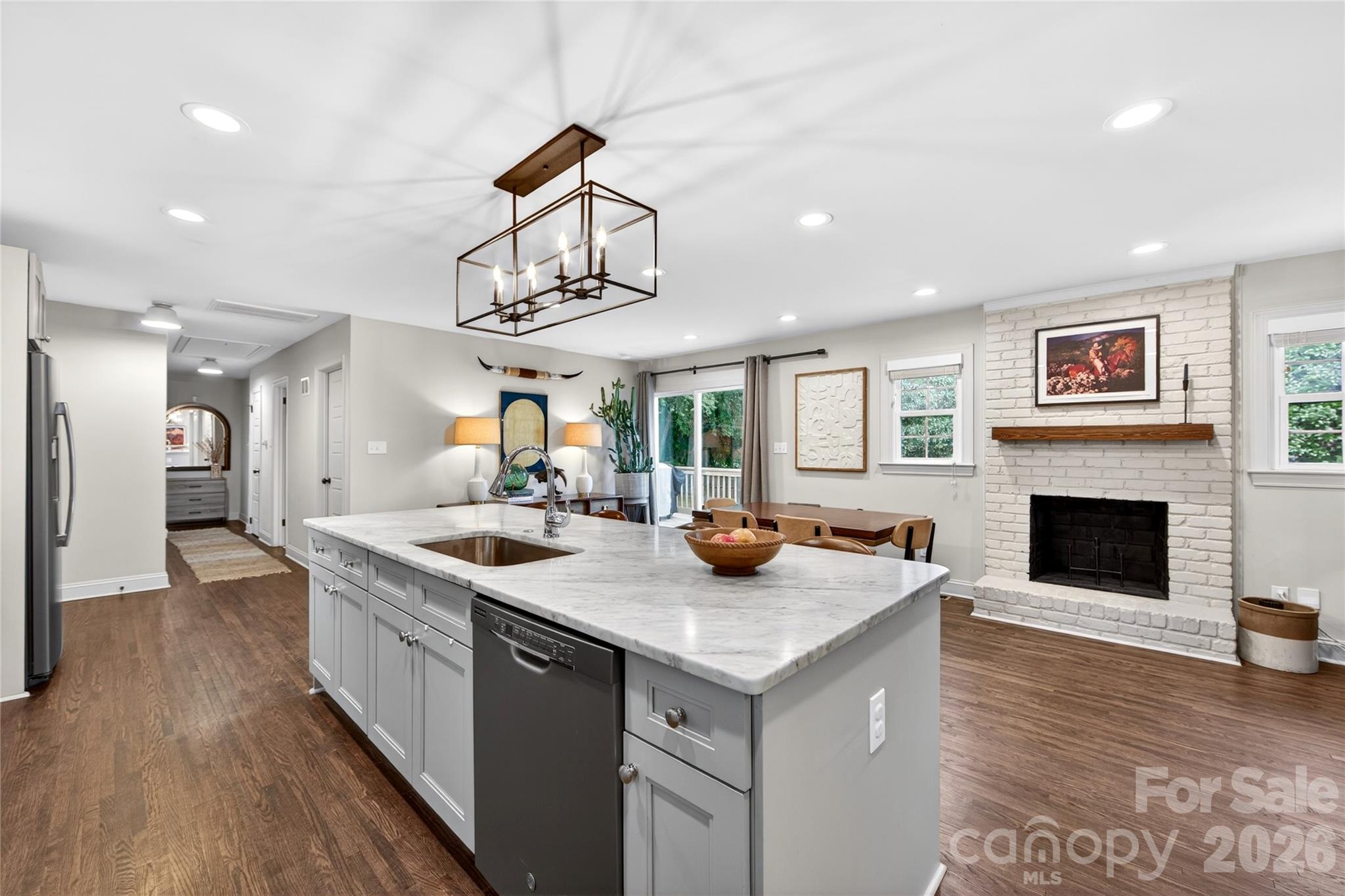 4023 Firethorne Road — Charlotte