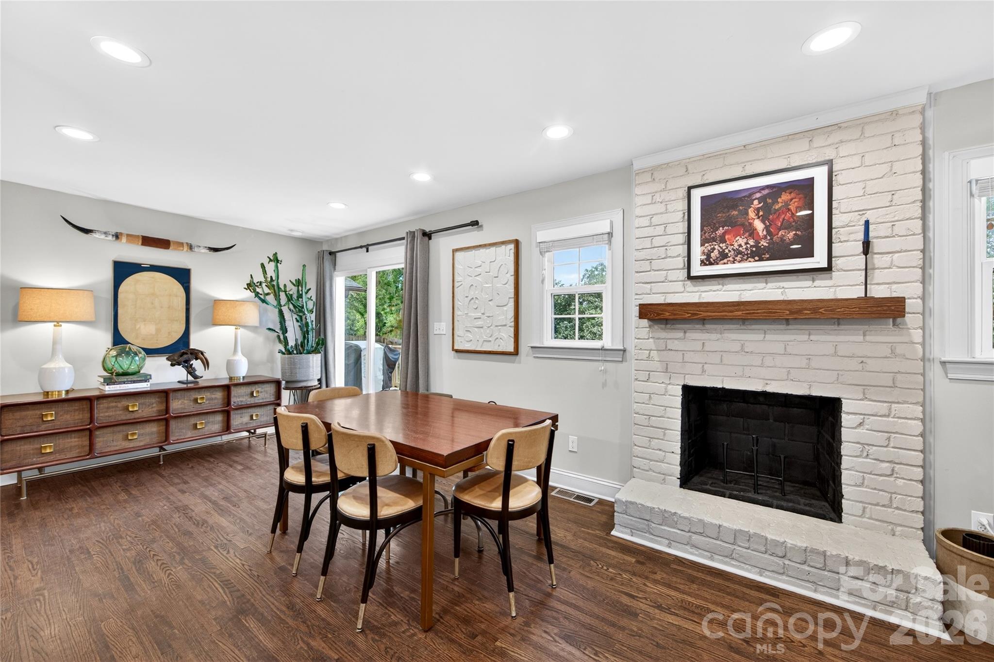 4023 Firethorne Road — Charlotte