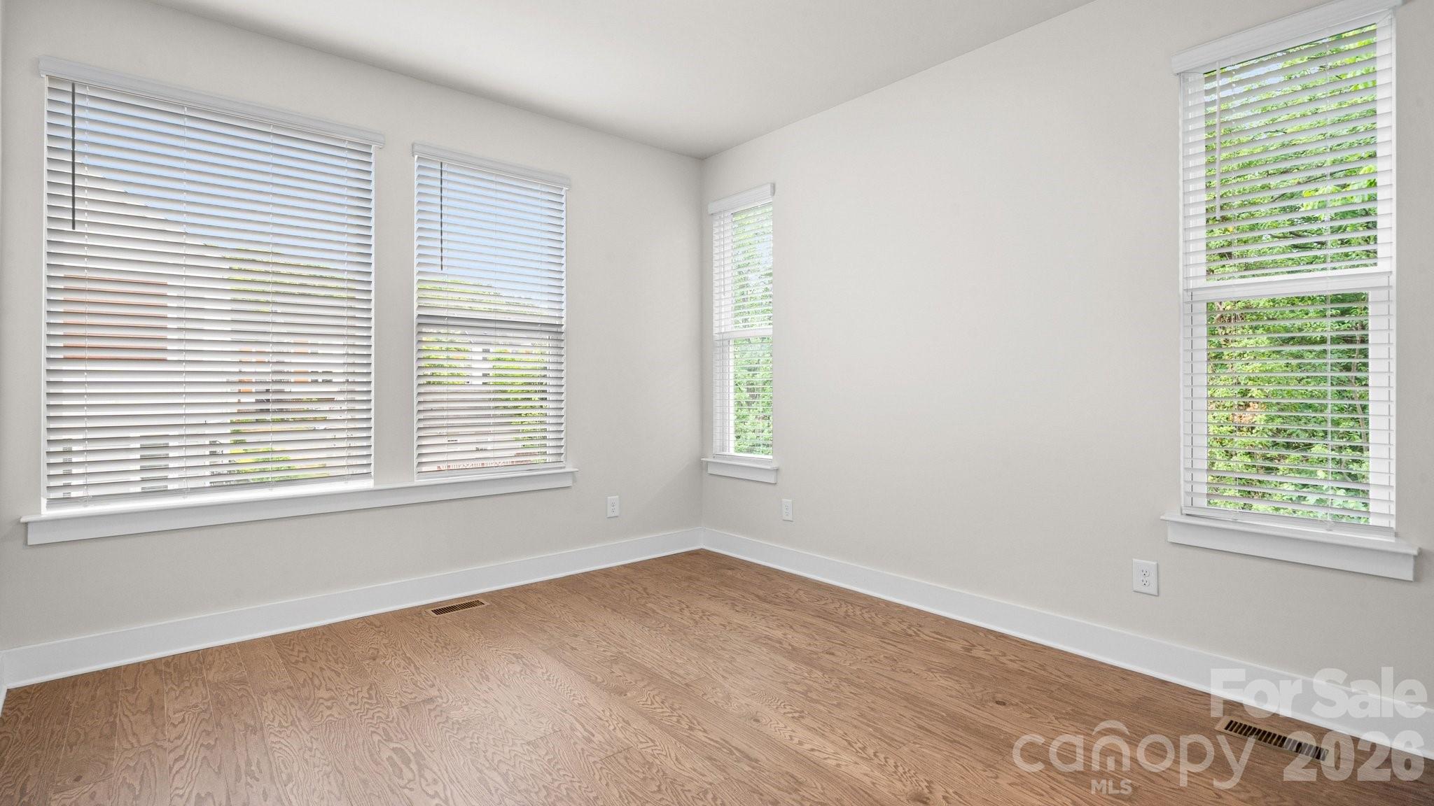 5003 York Park Lane — Charlotte