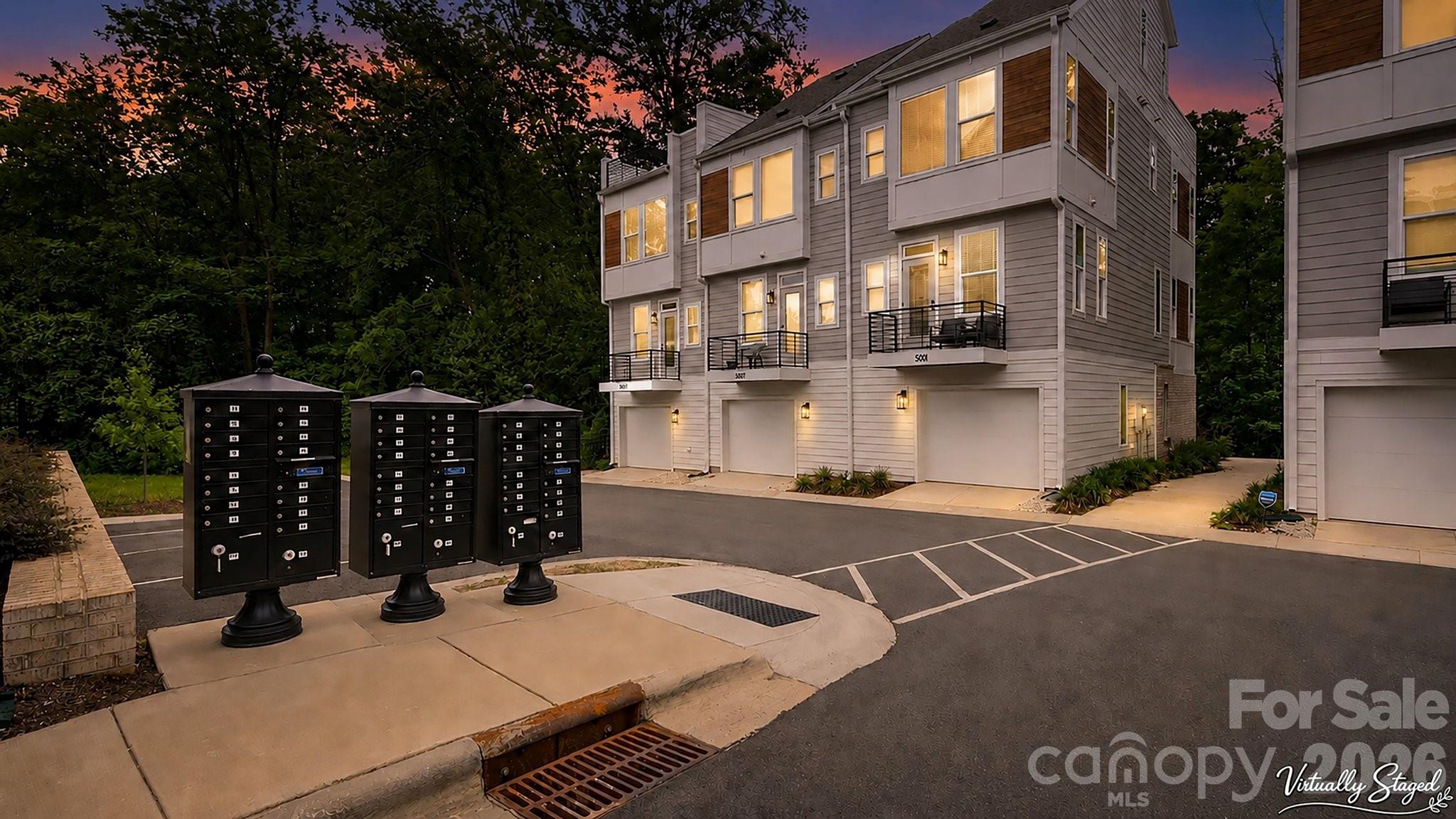 5003 York Park Lane — Charlotte