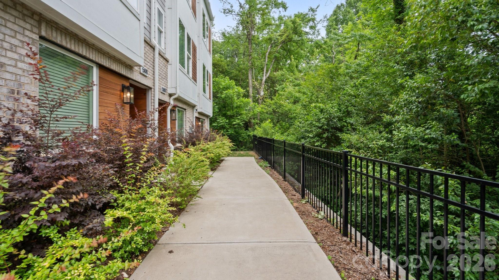 5003 York Park Lane — Charlotte