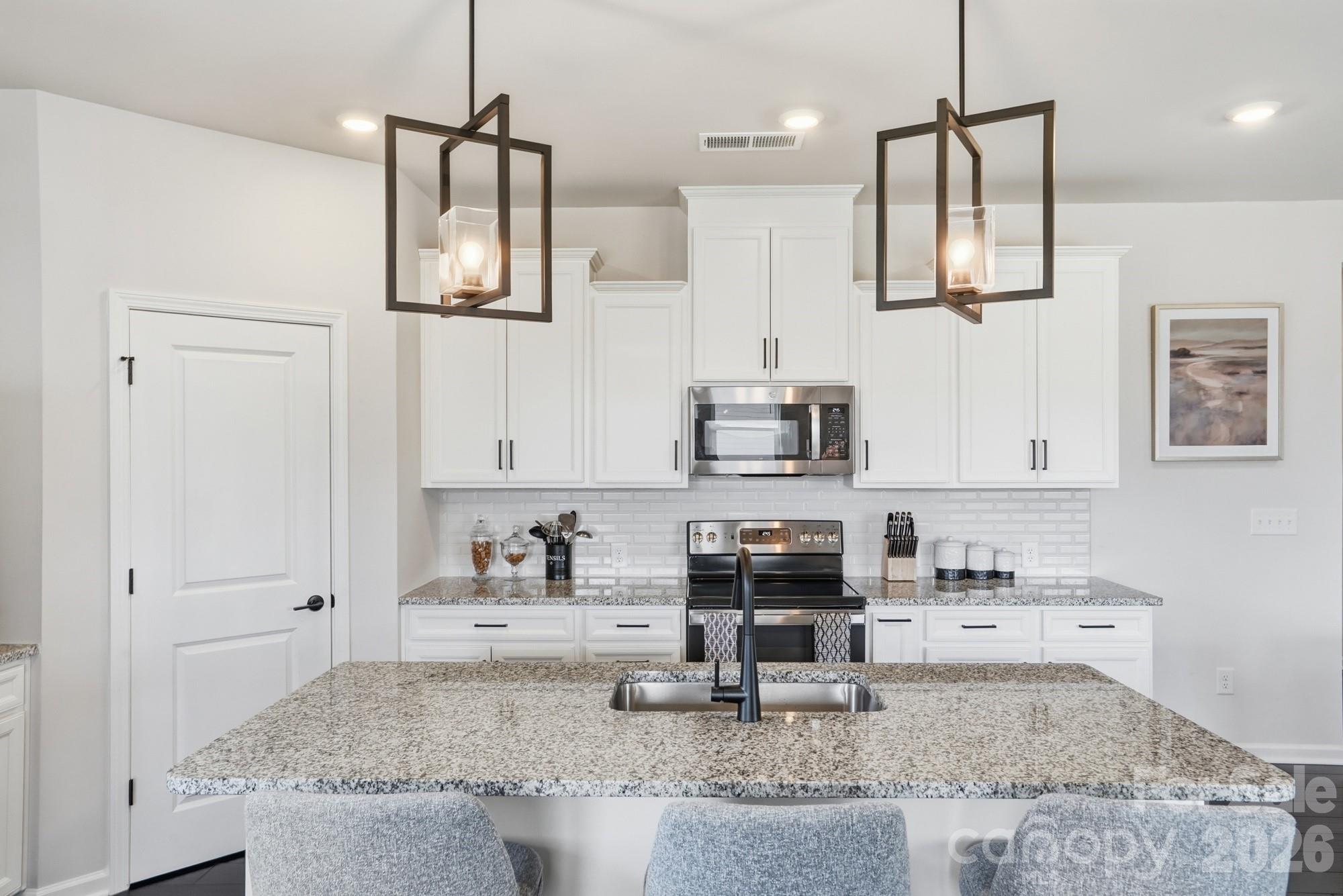 16043 River Tree Lane — Charlotte