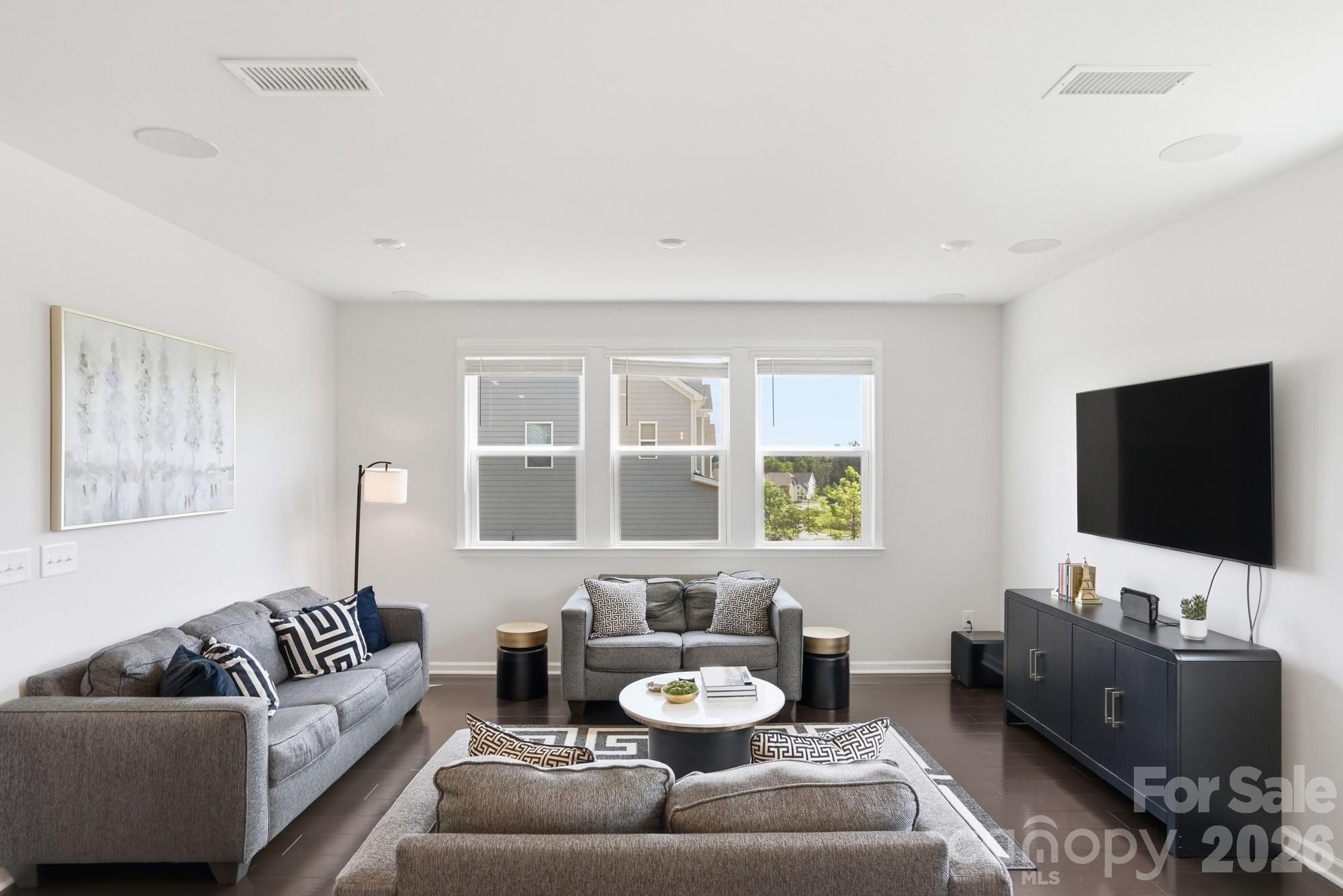 16043 River Tree Lane — Charlotte