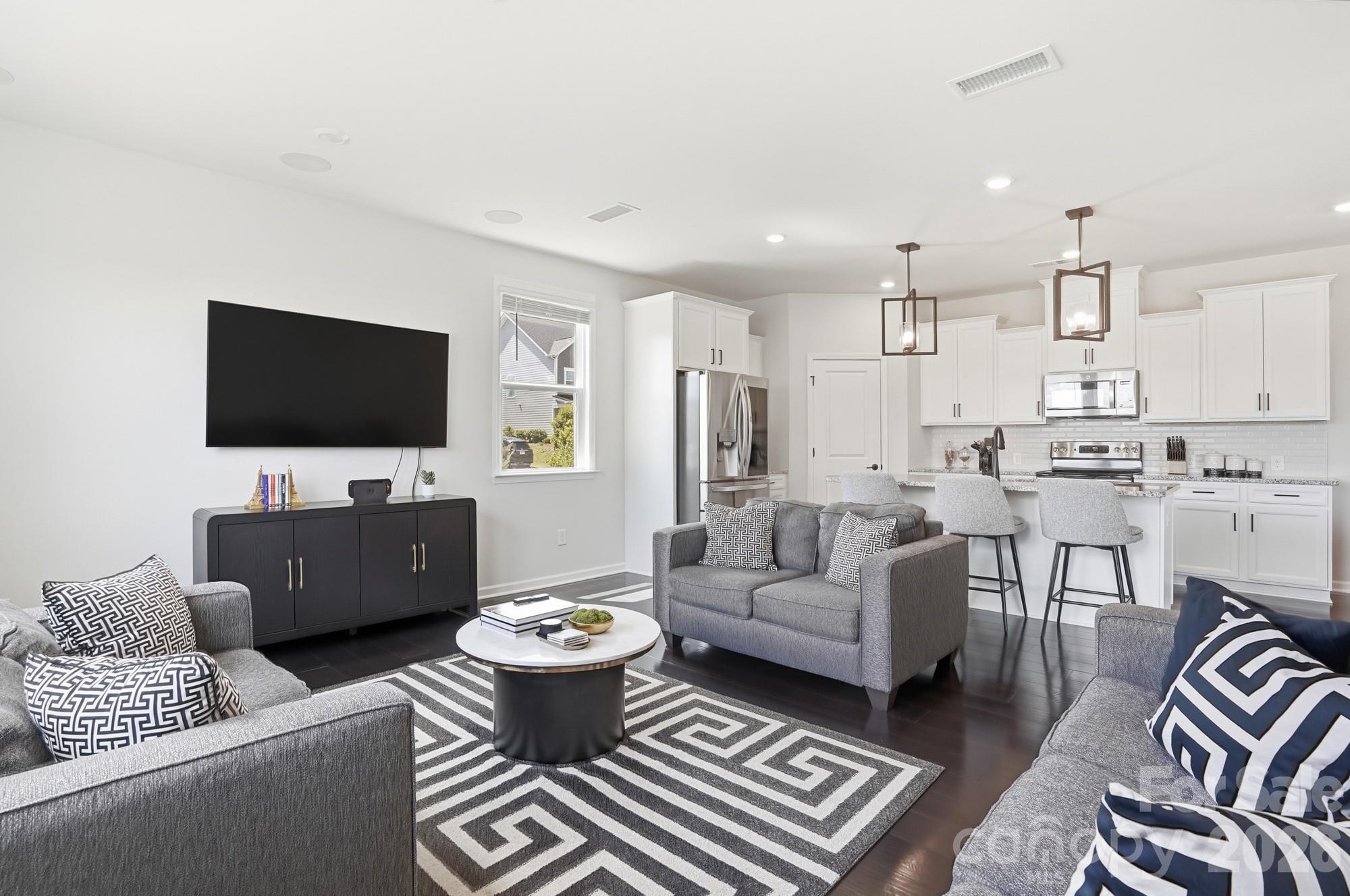 16043 River Tree Lane — Charlotte