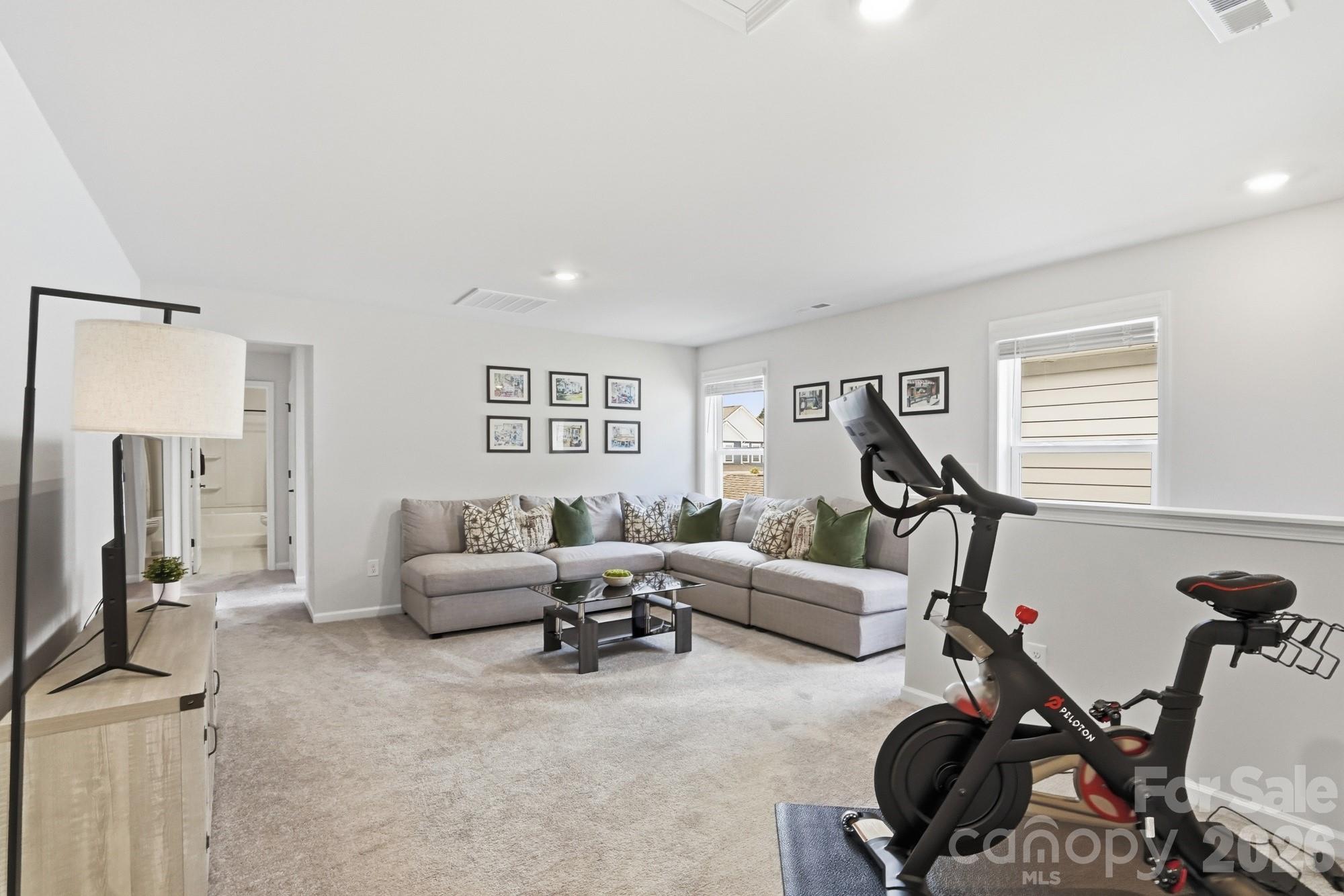 16043 River Tree Lane — Charlotte