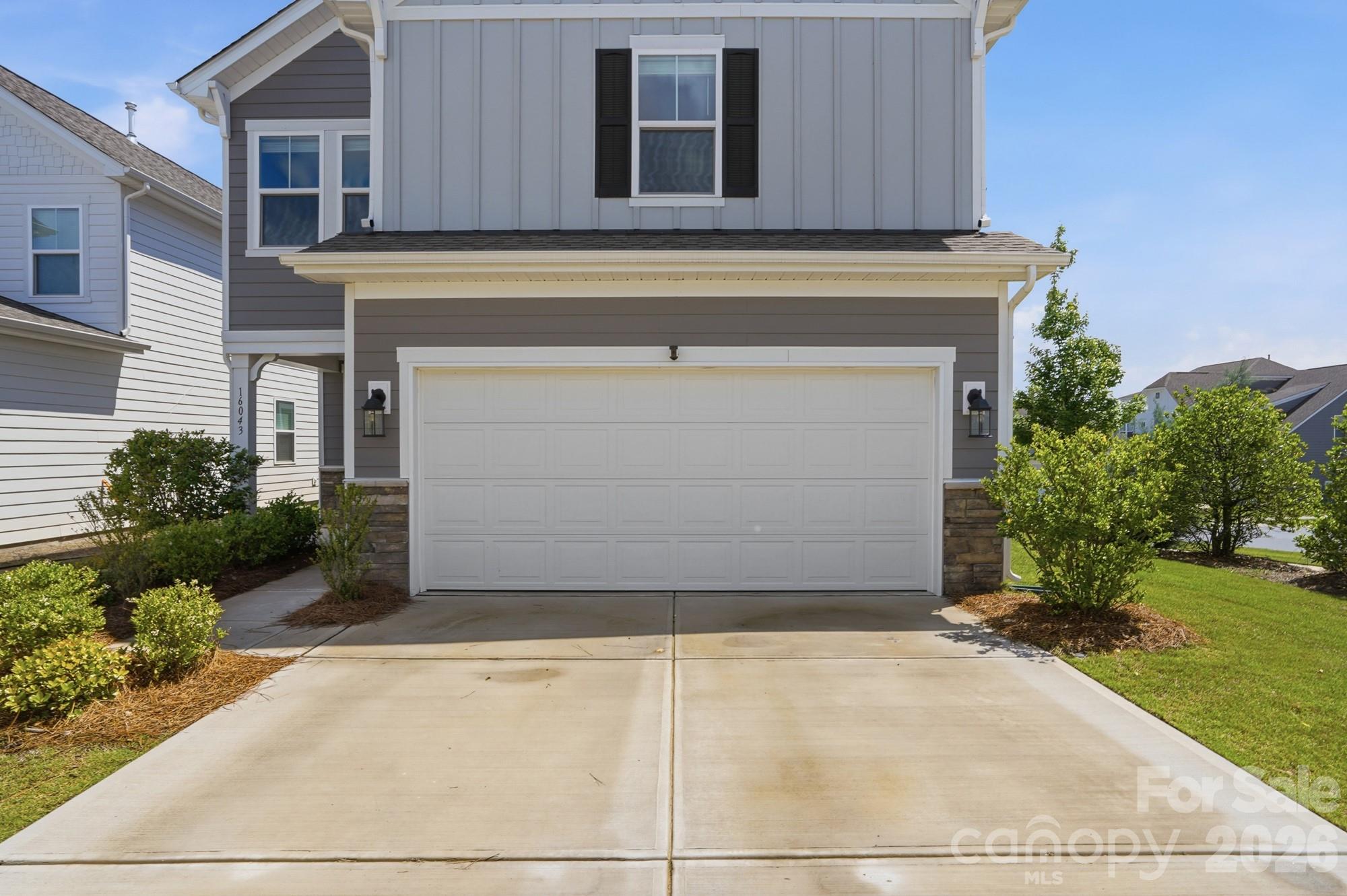 16043 River Tree Lane — Charlotte