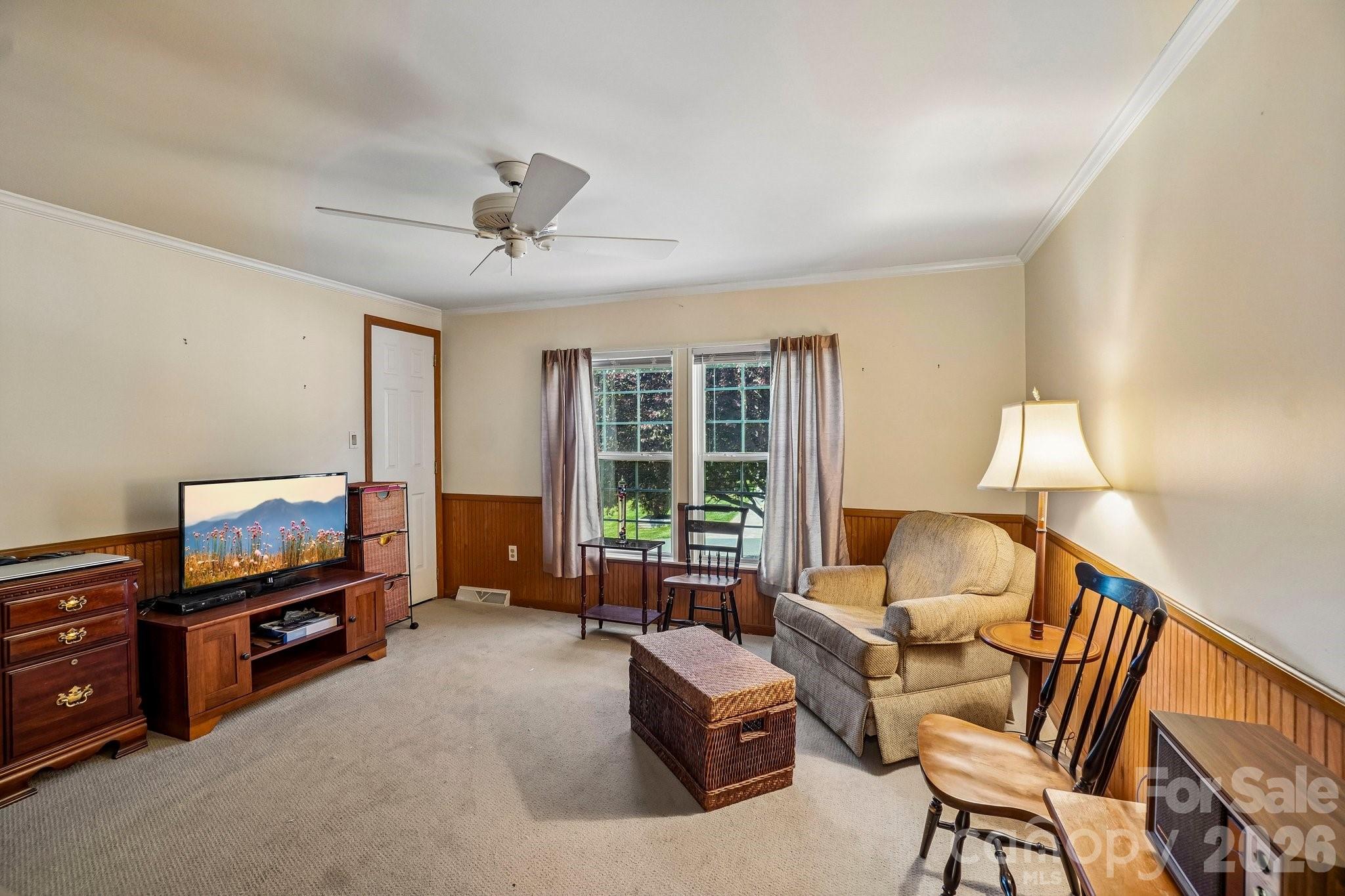 10 N June Lane — Hendersonville