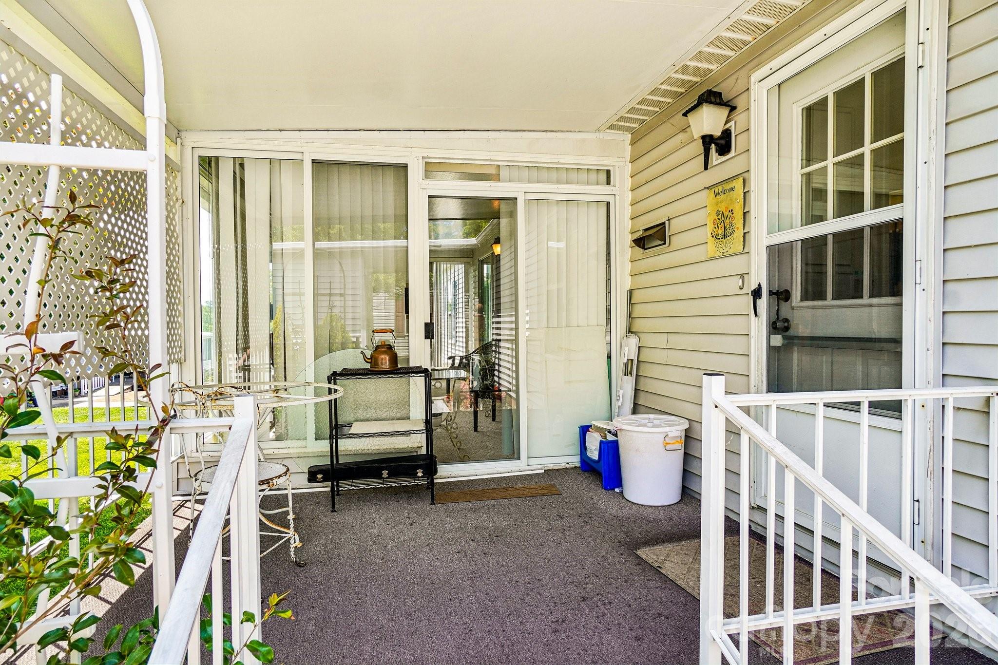 10 N June Lane — Hendersonville