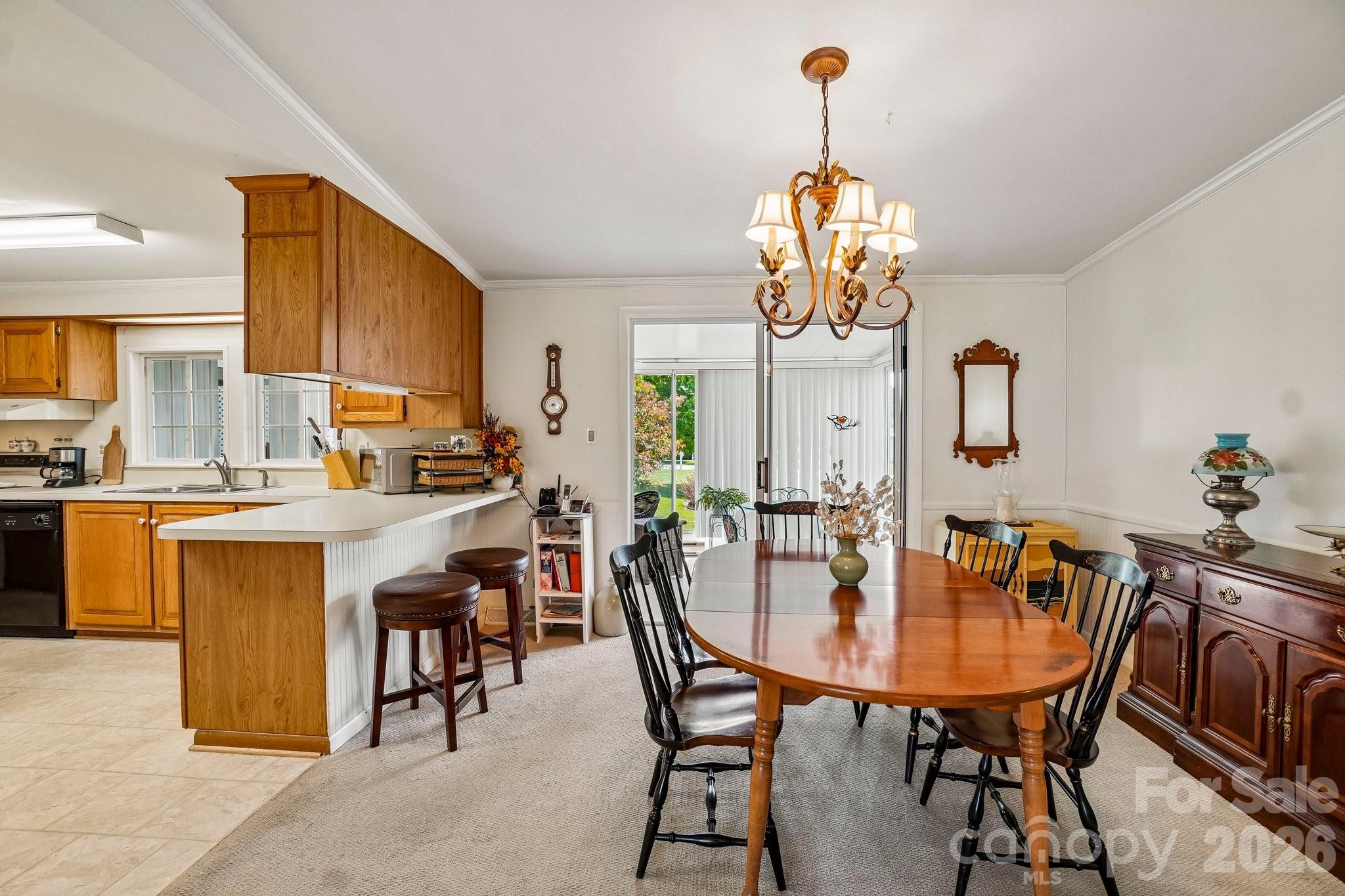 10 N June Lane — Hendersonville