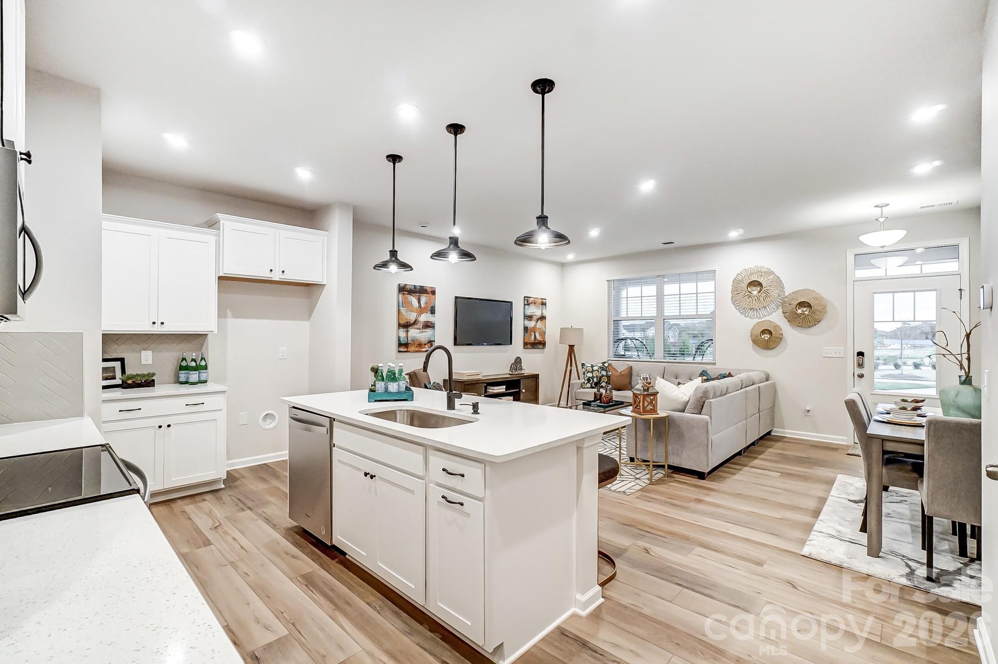 3808 Cheyney Park Drive — Charlotte