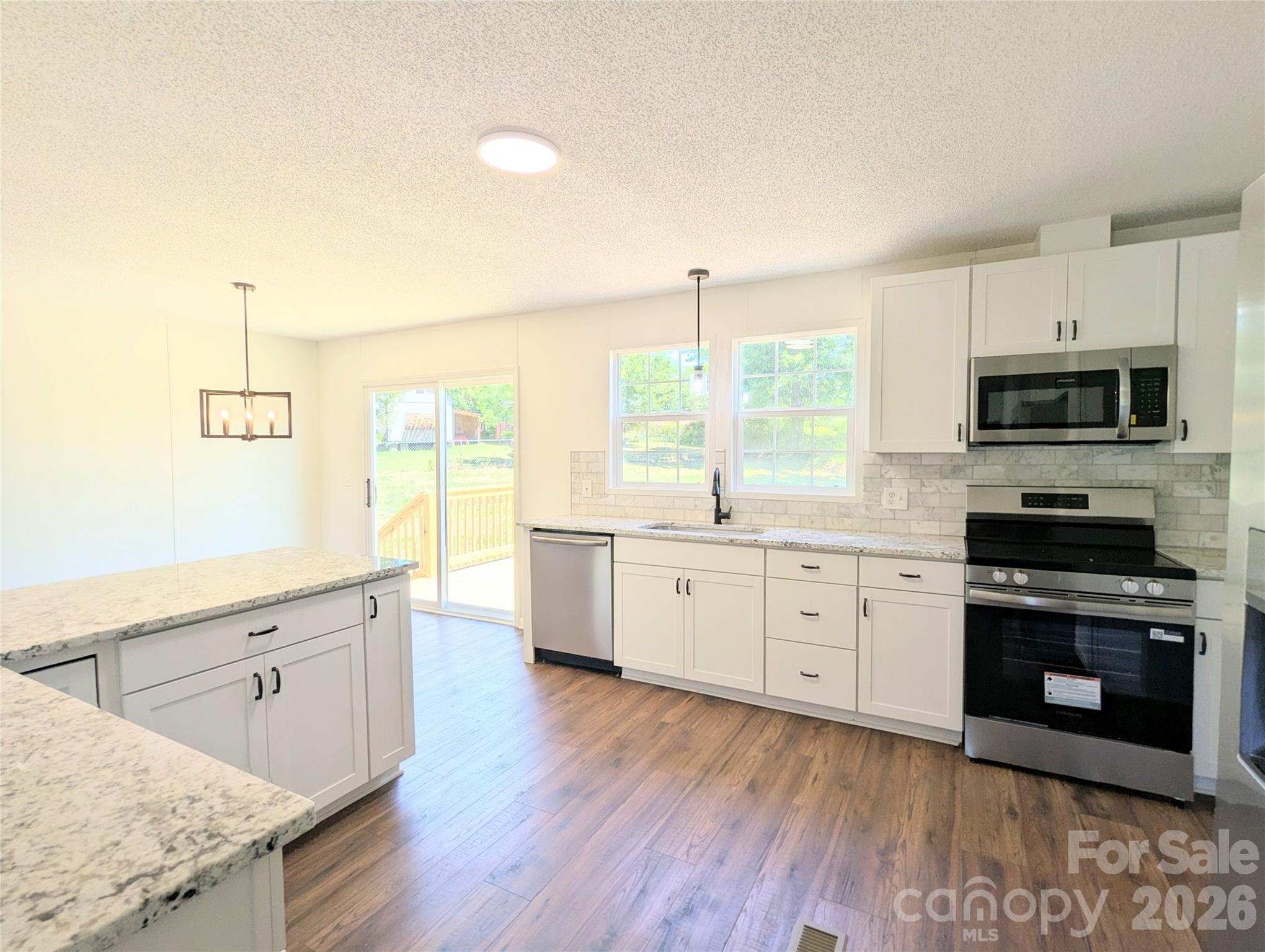 2032 Rocky Creek Lane — Dallas