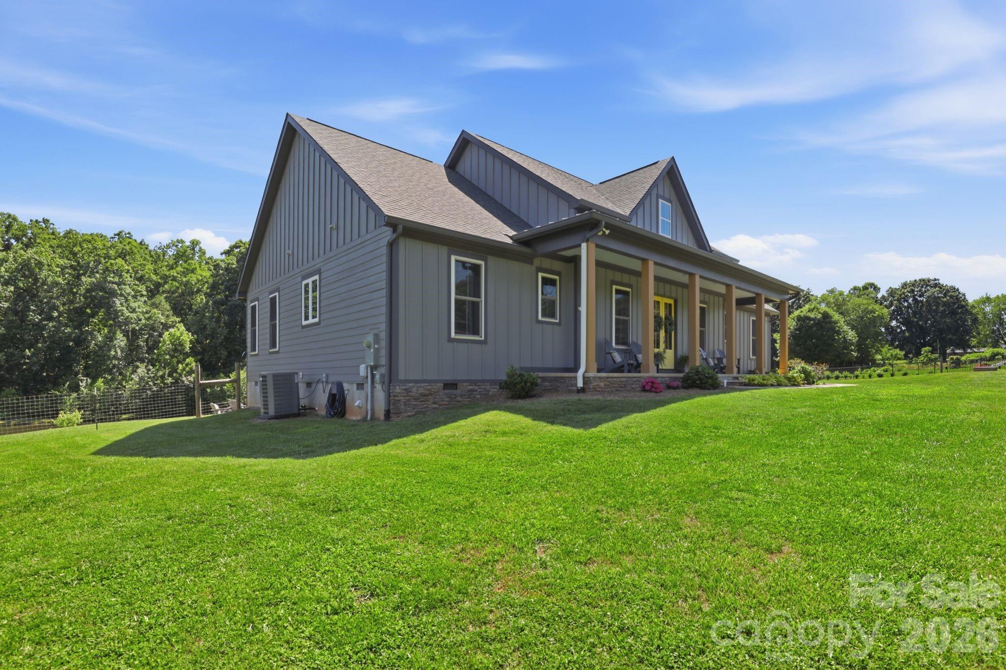 1881 E Maiden Road — Maiden