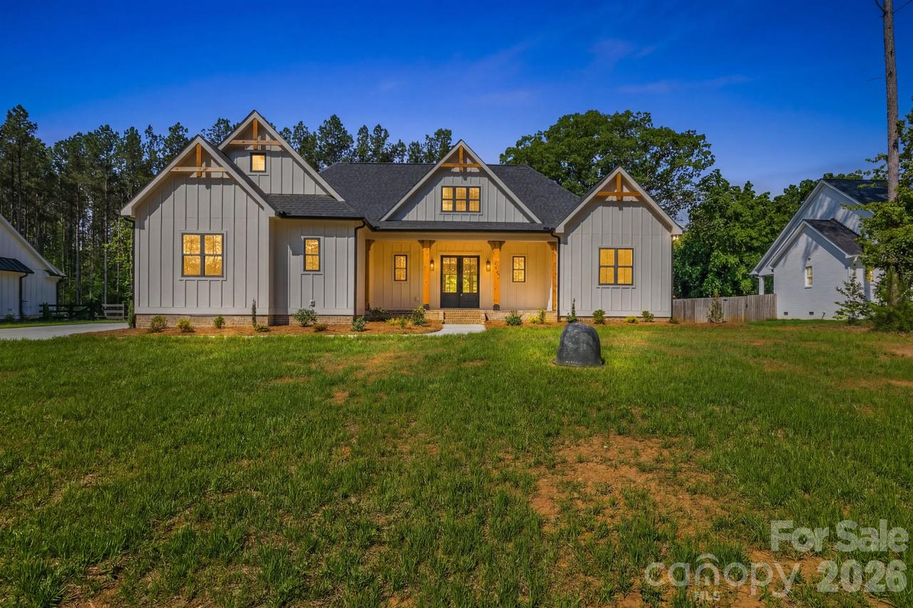 2373 Lee Lawing Road — Lincolnton