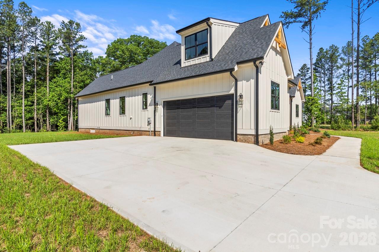 2373 Lee Lawing Road — Lincolnton