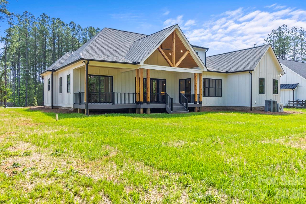2373 Lee Lawing Road — Lincolnton