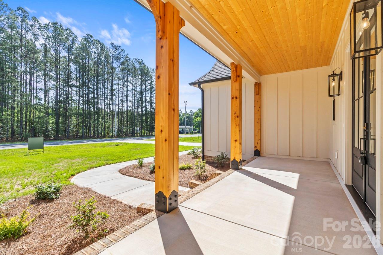 2373 Lee Lawing Road — Lincolnton