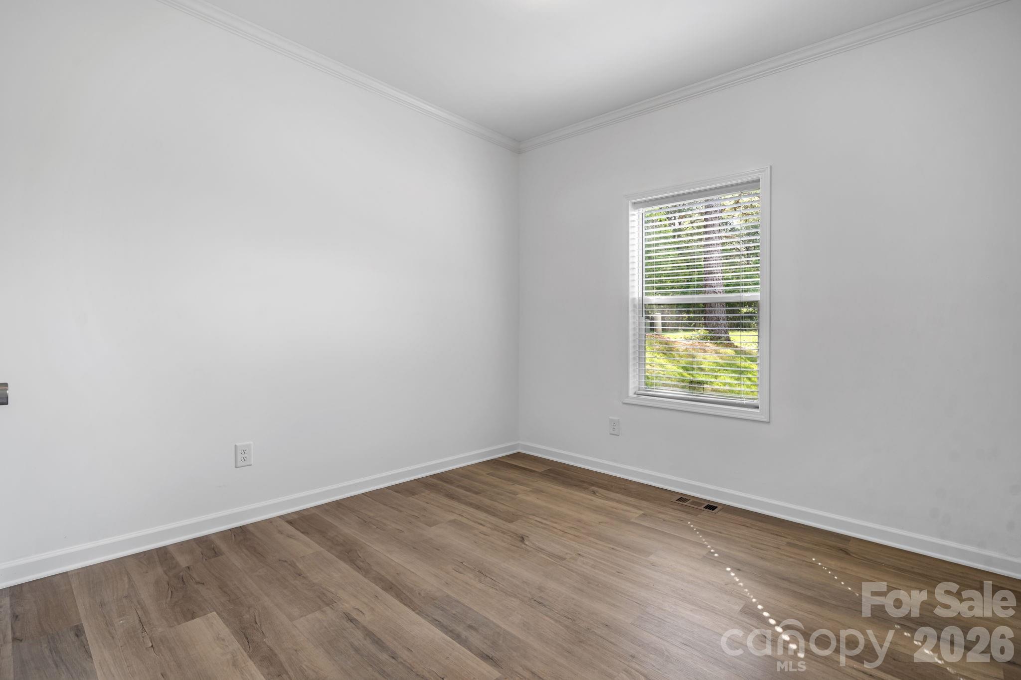 7006 Waterfront Place — Granite Falls