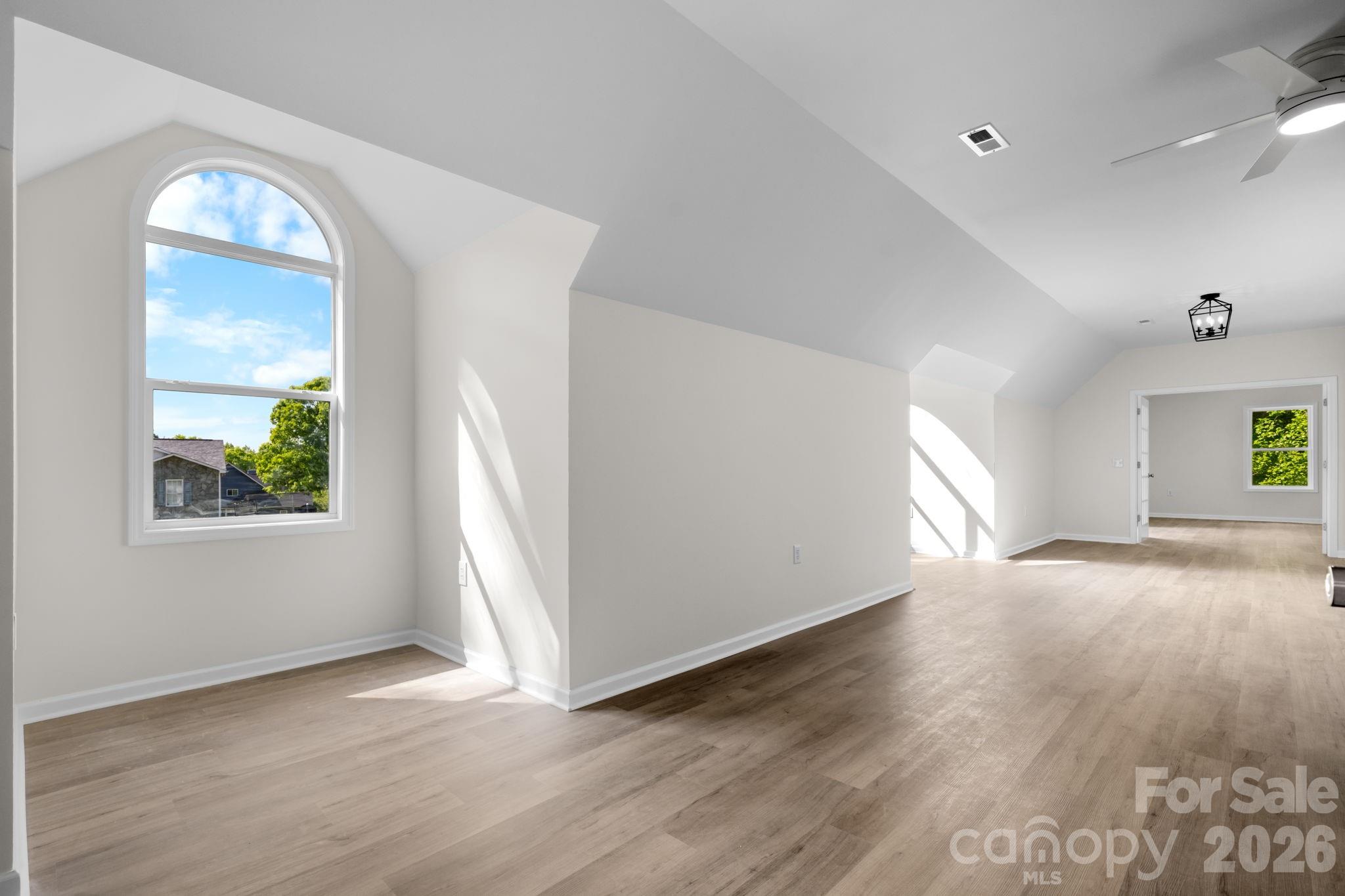 7006 Waterfront Place — Granite Falls