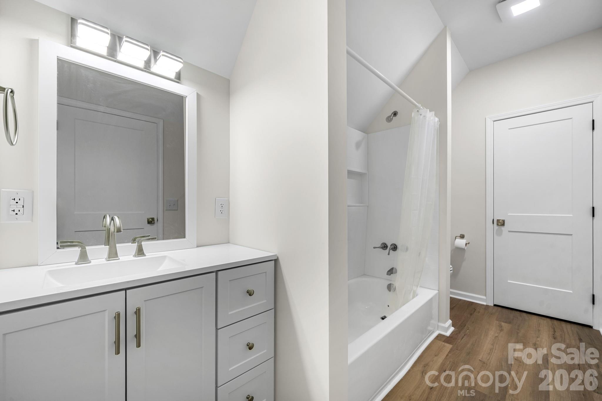 7006 Waterfront Place — Granite Falls