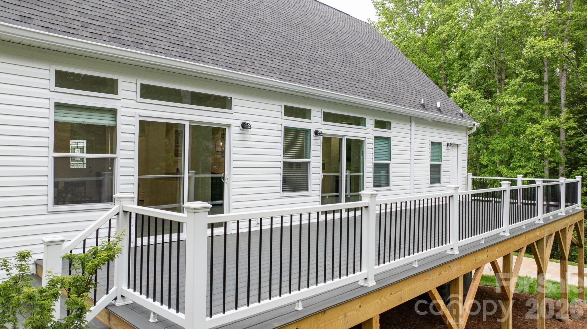 7006 Waterfront Place — Granite Falls