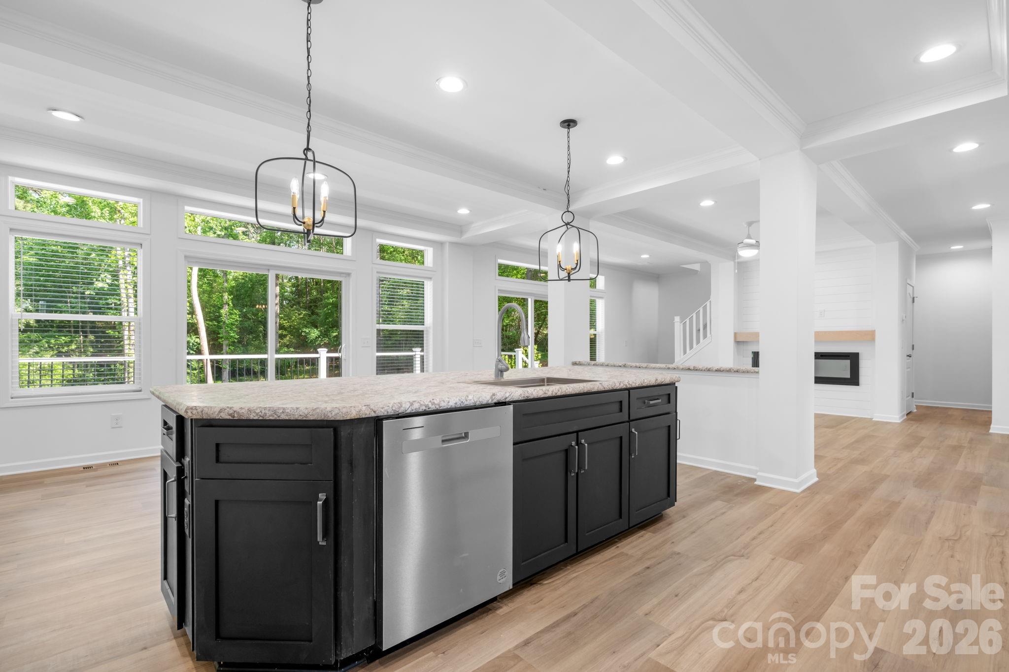 7006 Waterfront Place — Granite Falls