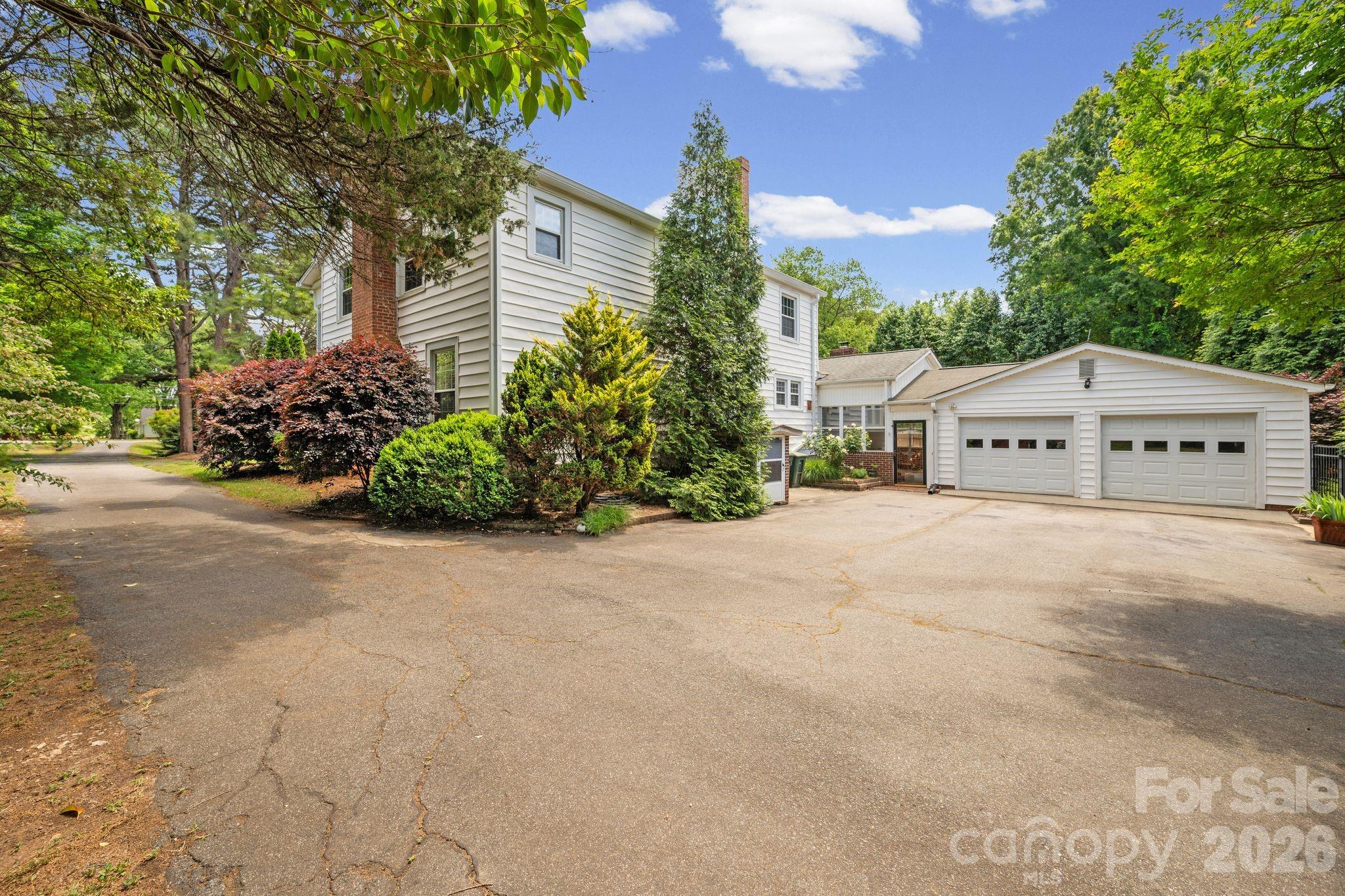 2403 E Innes Street — Salisbury