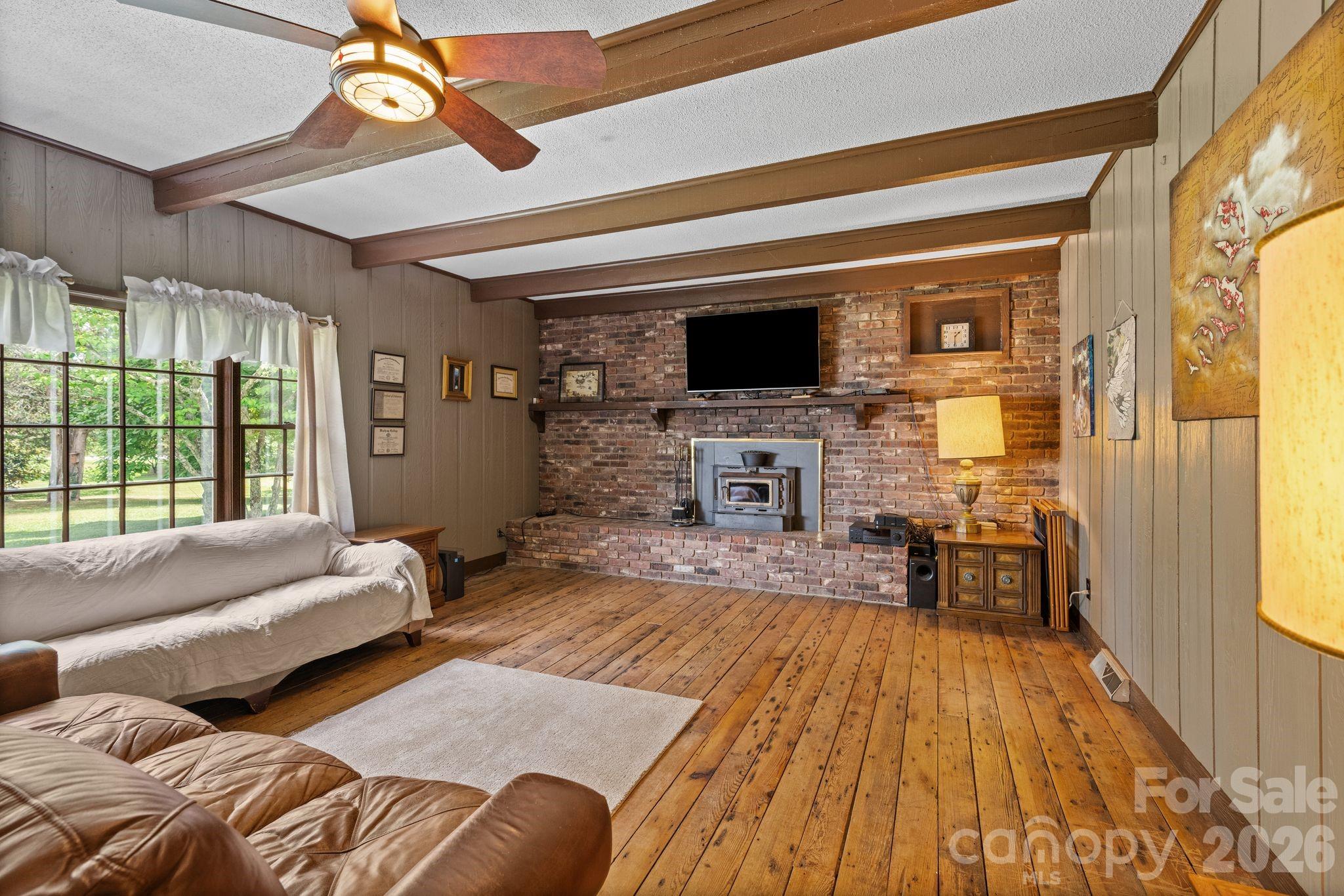 2403 E Innes Street — Salisbury