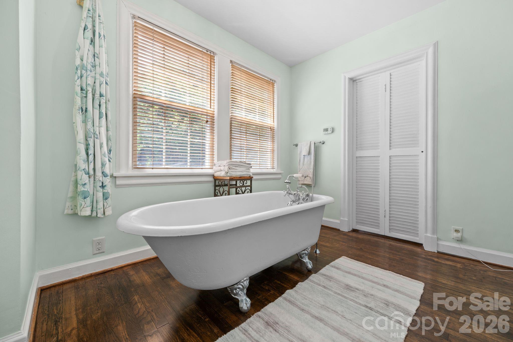 2403 E Innes Street — Salisbury