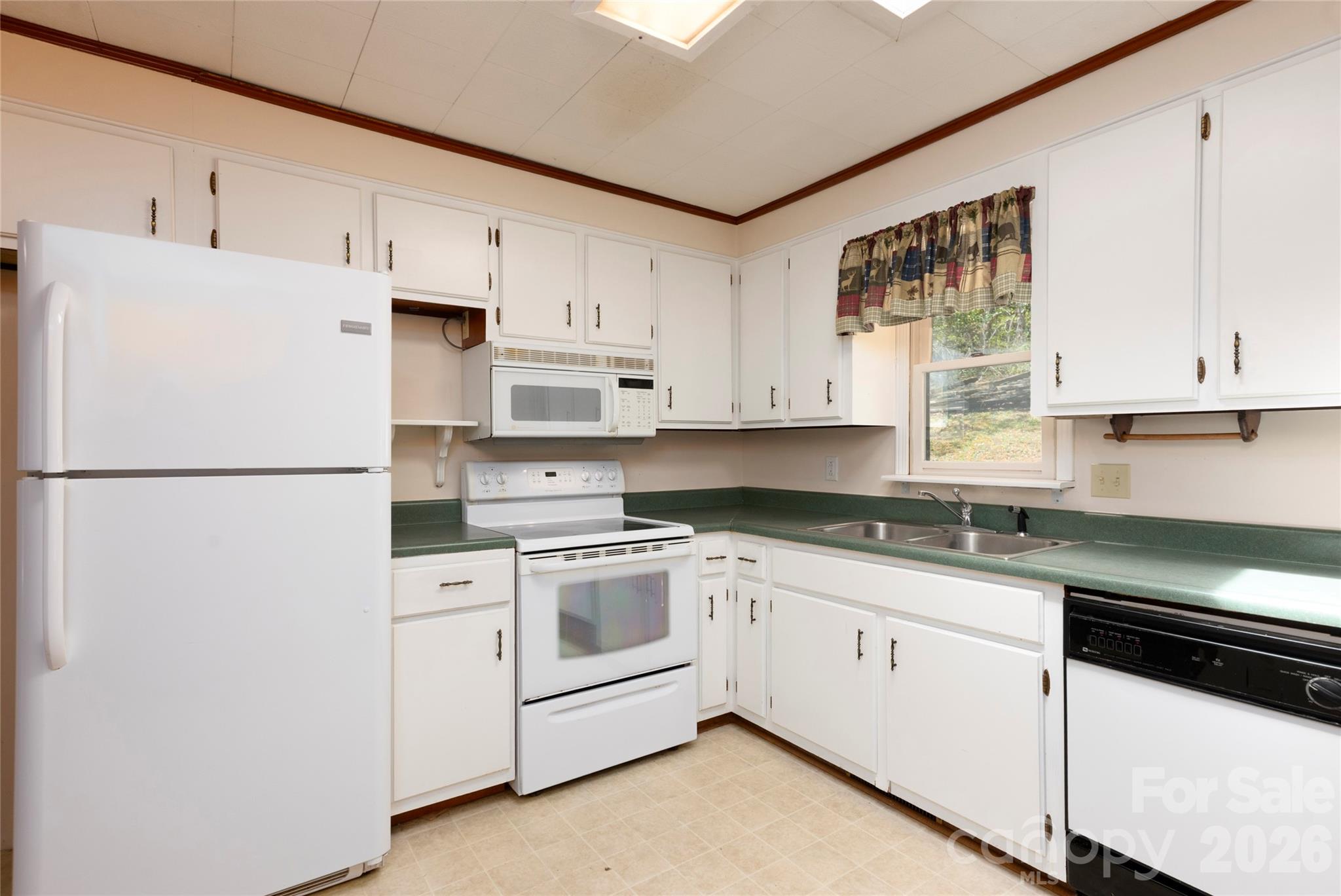 138 Stillwagon Lane — Cedar Mountain