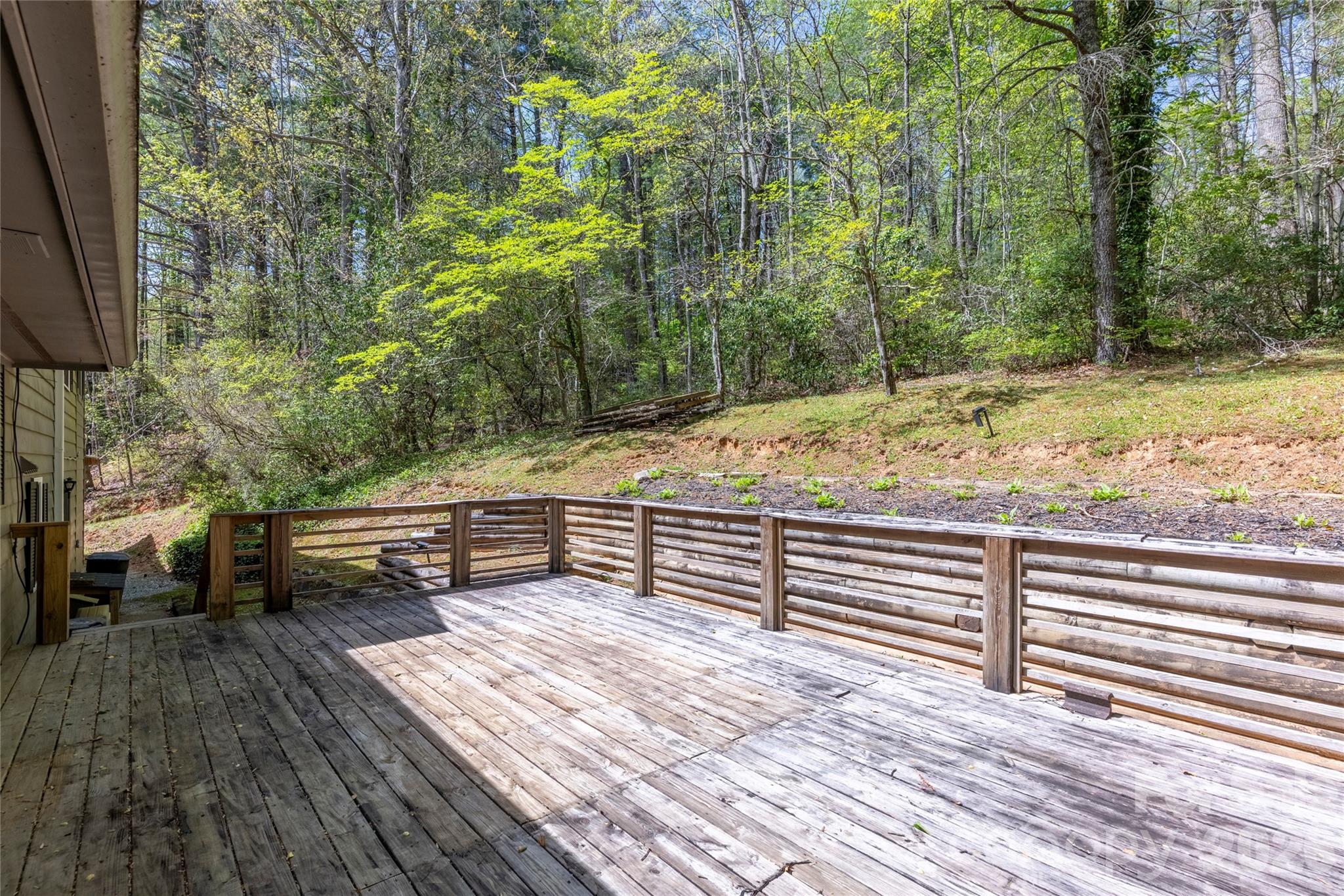 138 Stillwagon Lane — Cedar Mountain