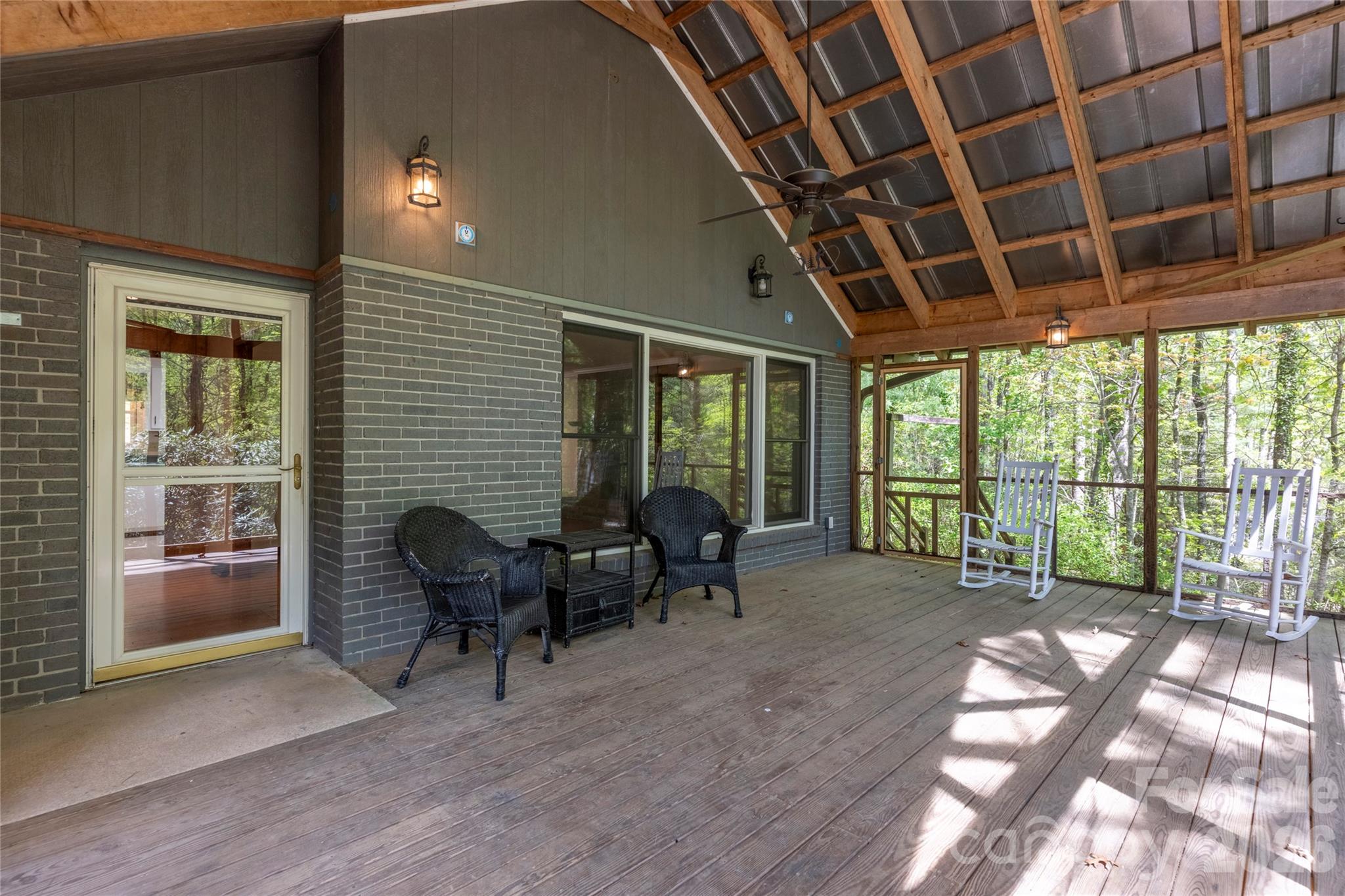 138 Stillwagon Lane — Cedar Mountain