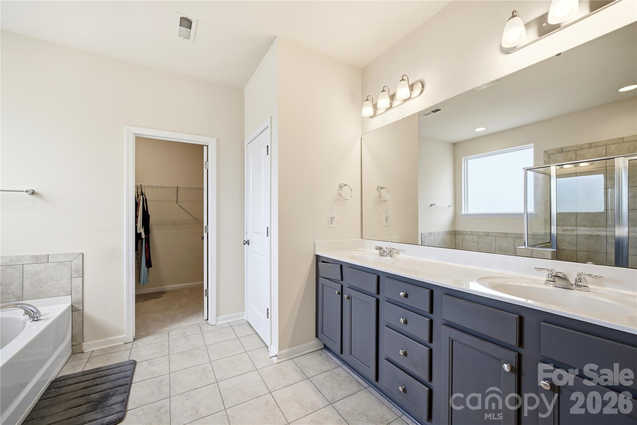 8759 Mullis Forest Court — Mint Hill