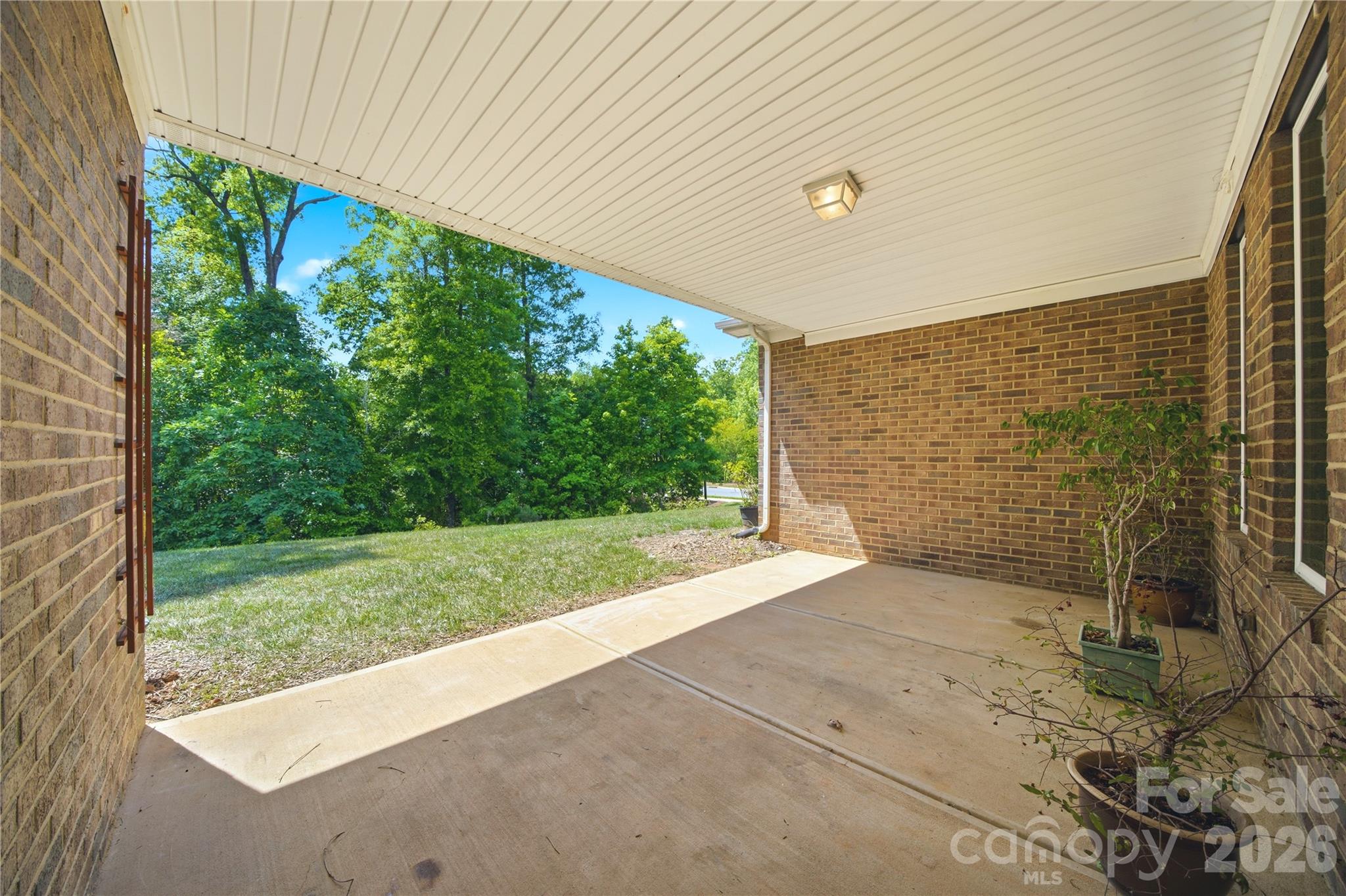 8759 Mullis Forest Court — Mint Hill