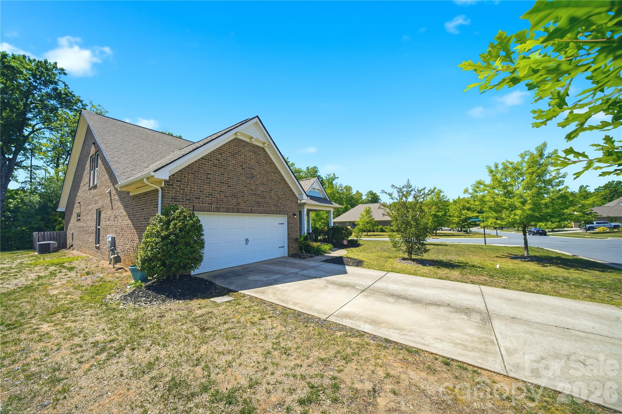 8759 Mullis Forest Court — Mint Hill