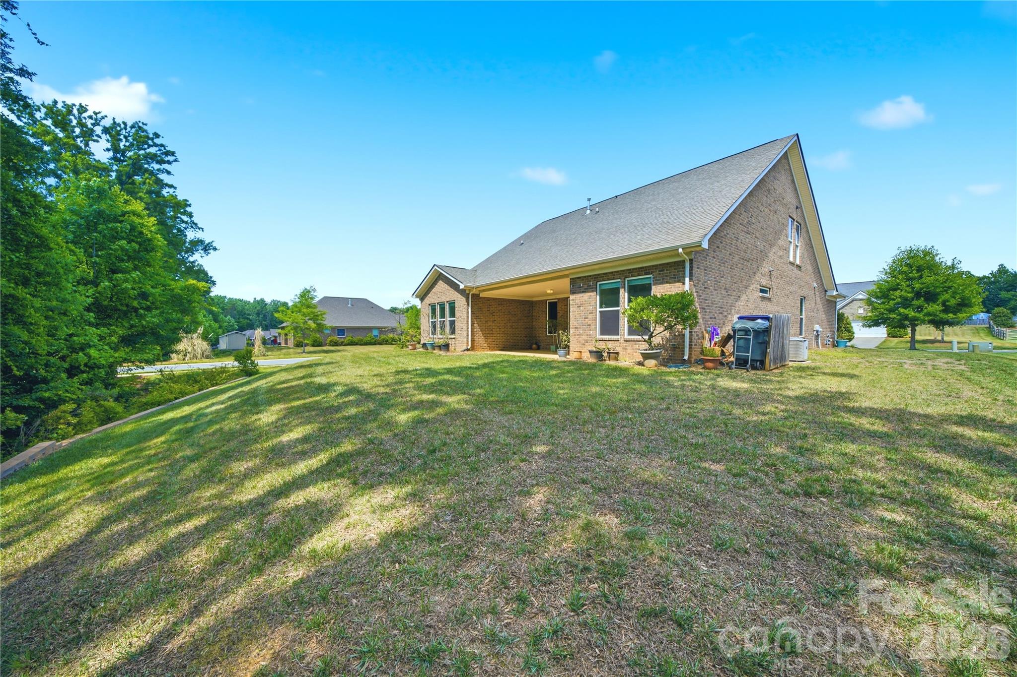 8759 Mullis Forest Court — Mint Hill