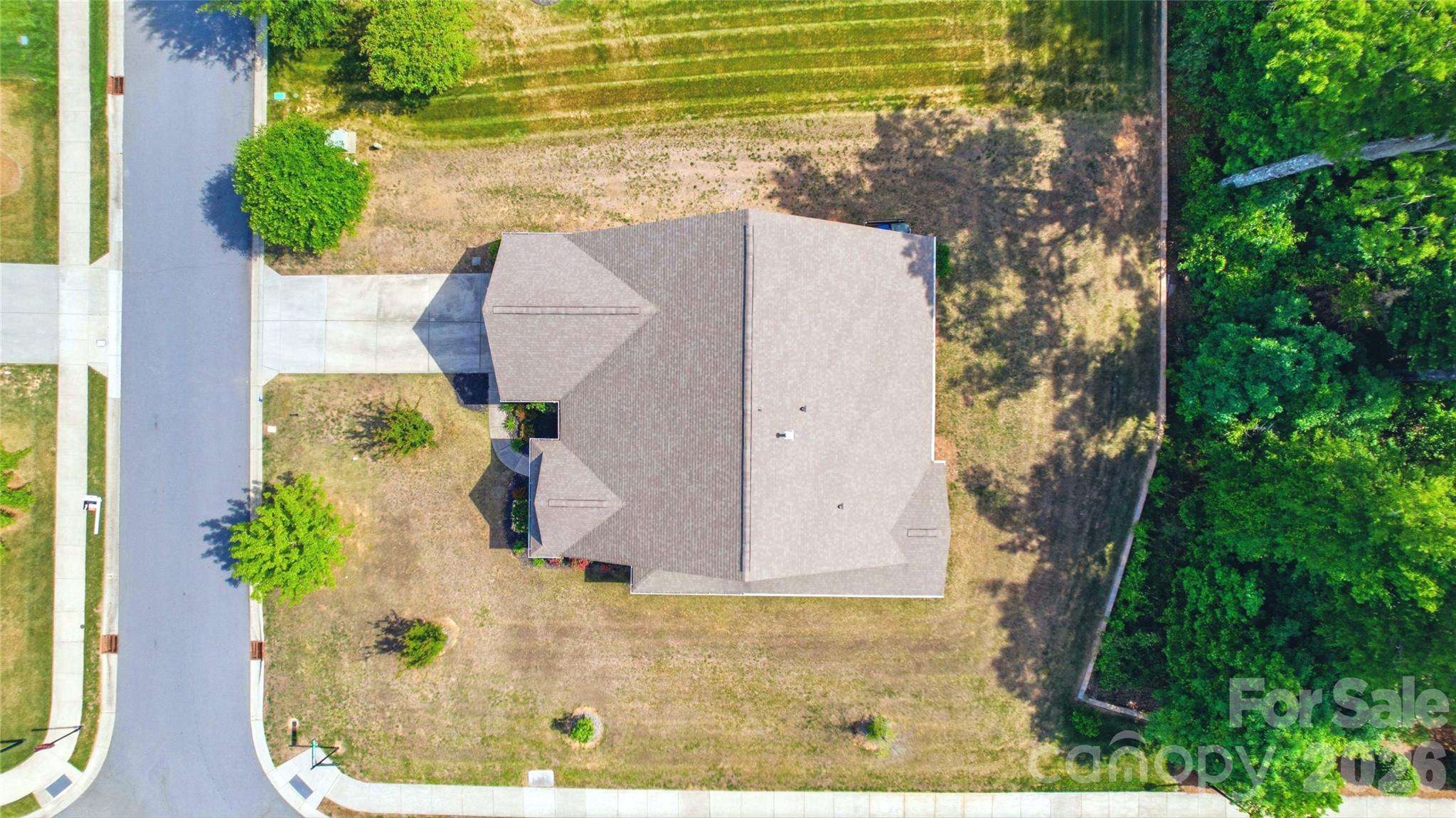 8759 Mullis Forest Court — Mint Hill