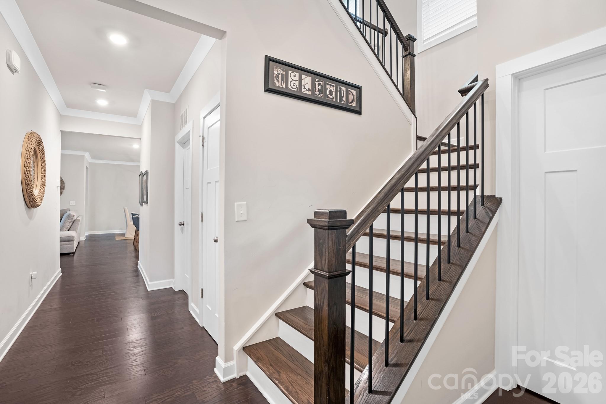 432 Hudson Place — Davidson