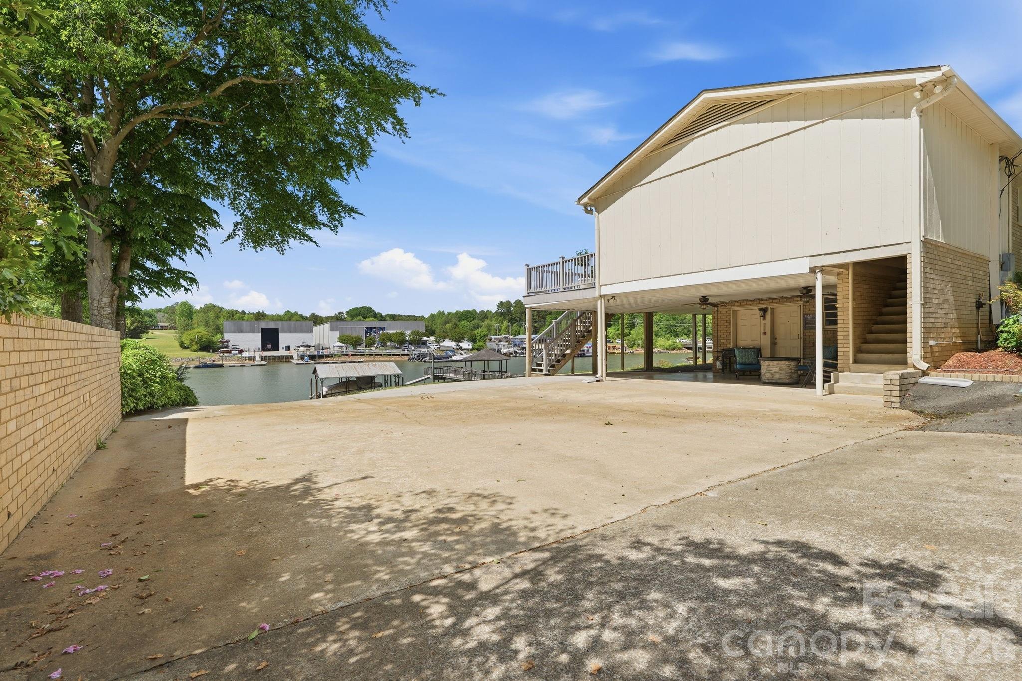 120 Shady Cove Road — Troutman