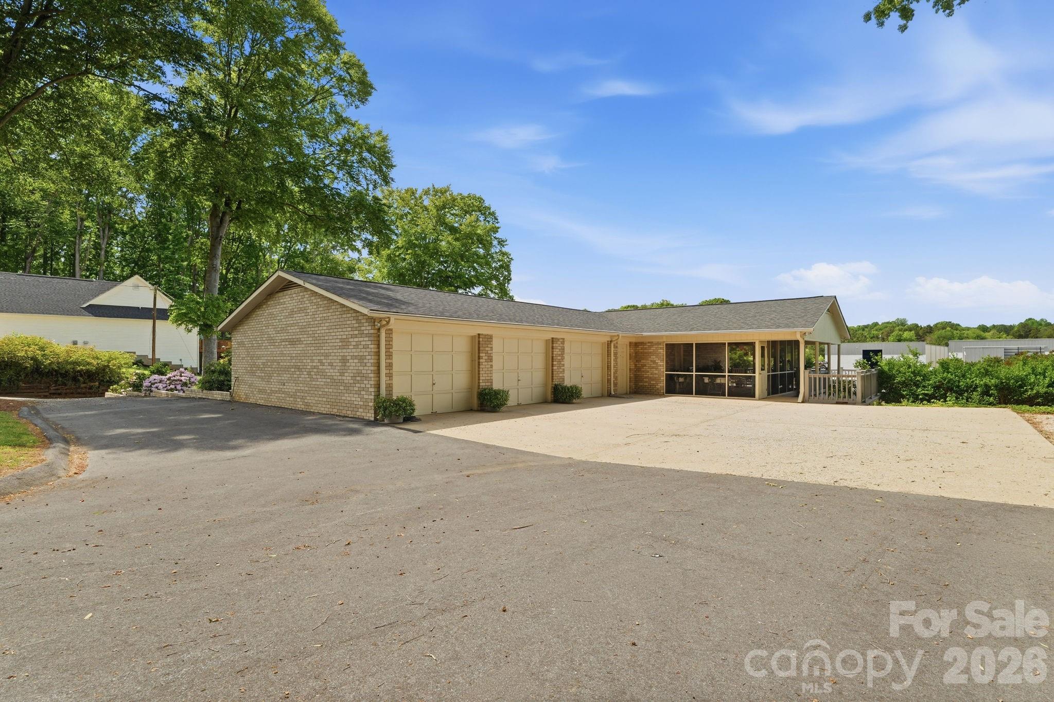 120 Shady Cove Road — Troutman