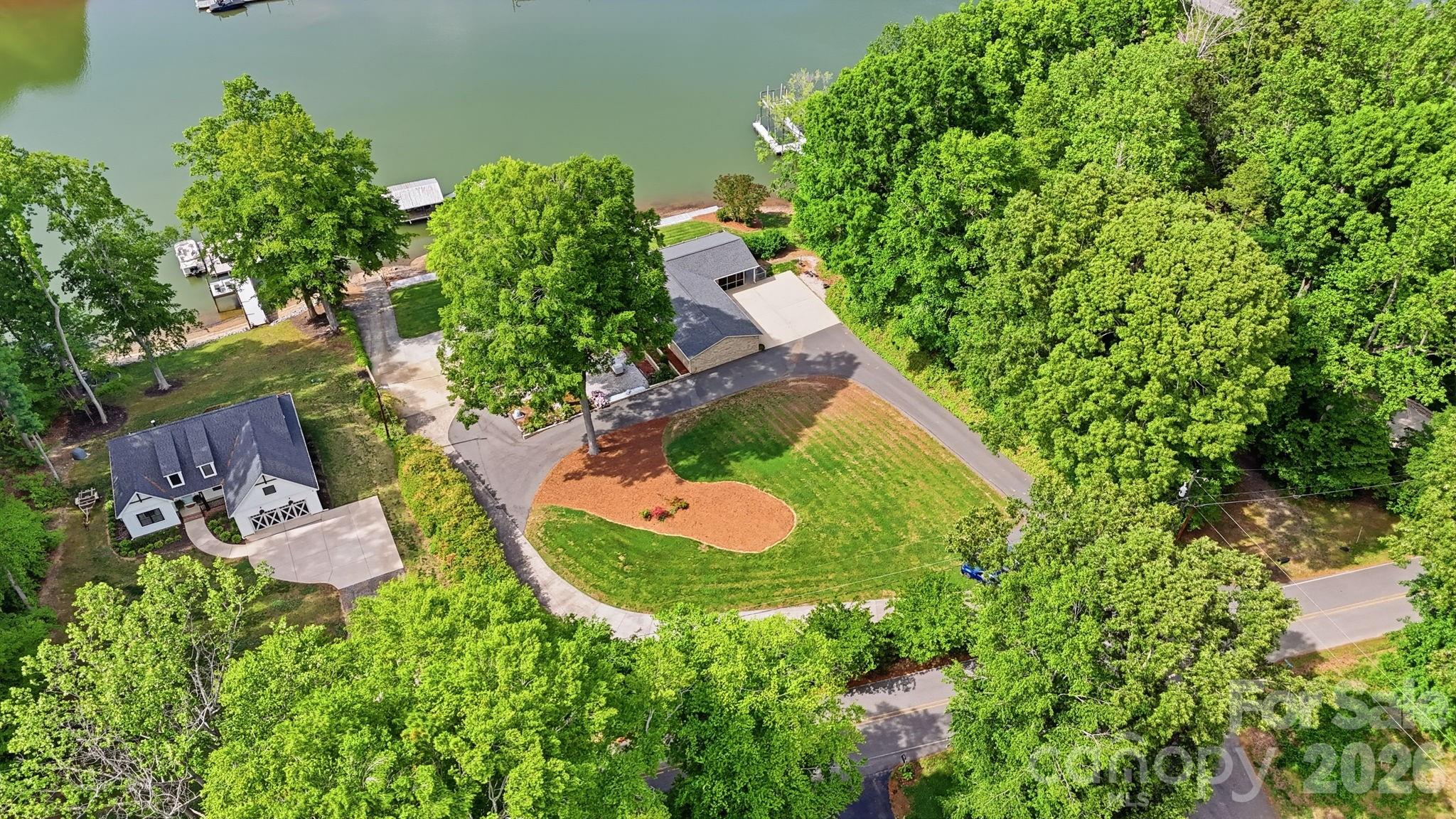 120 Shady Cove Road — Troutman