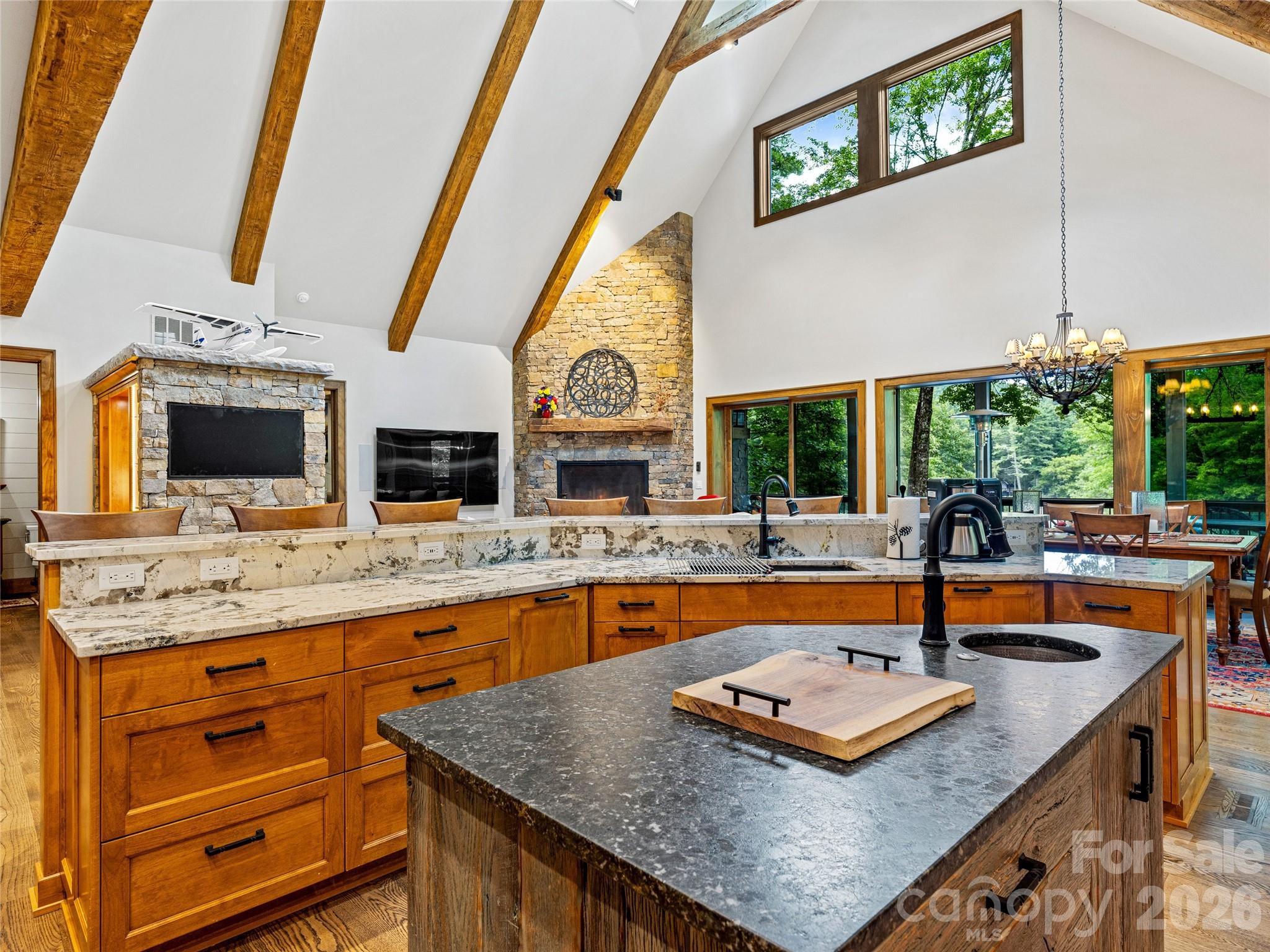 64 Bee Tree Way — Lake Toxaway