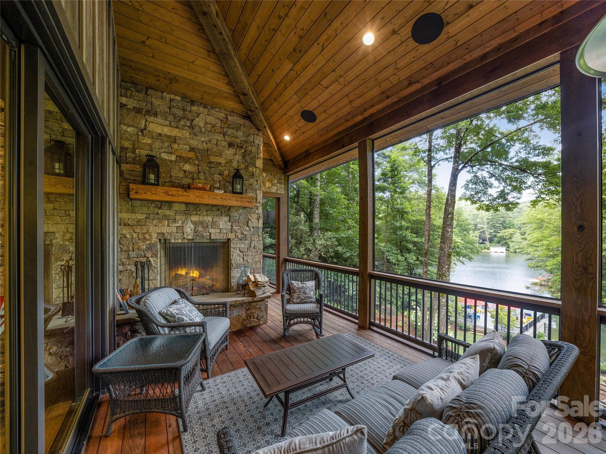 64 Bee Tree Way — Lake Toxaway