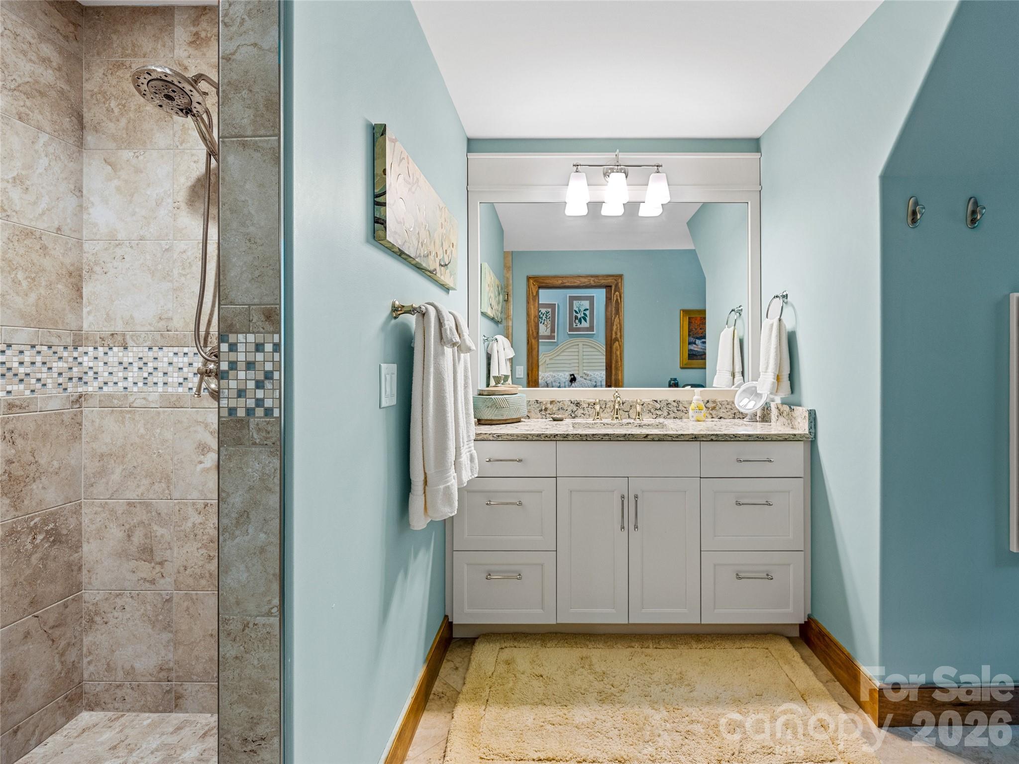 64 Bee Tree Way — Lake Toxaway
