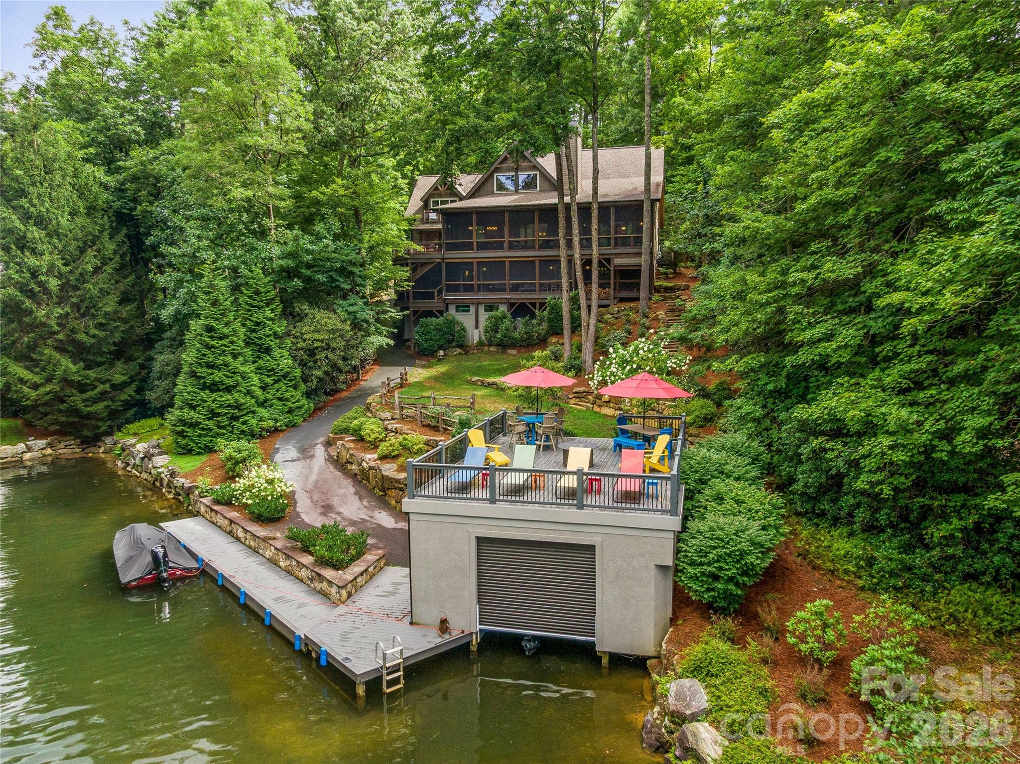 64 Bee Tree Way — Lake Toxaway