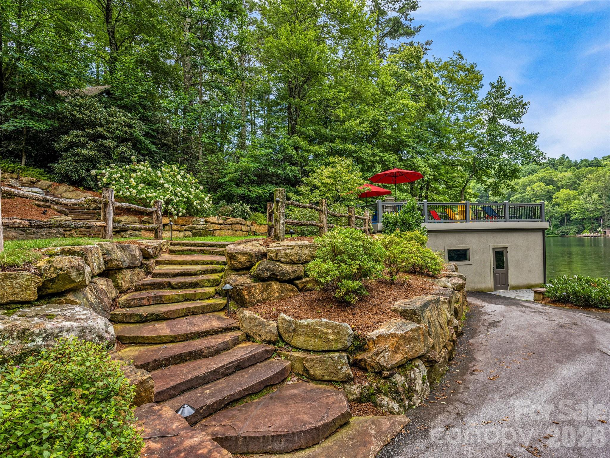 64 Bee Tree Way — Lake Toxaway