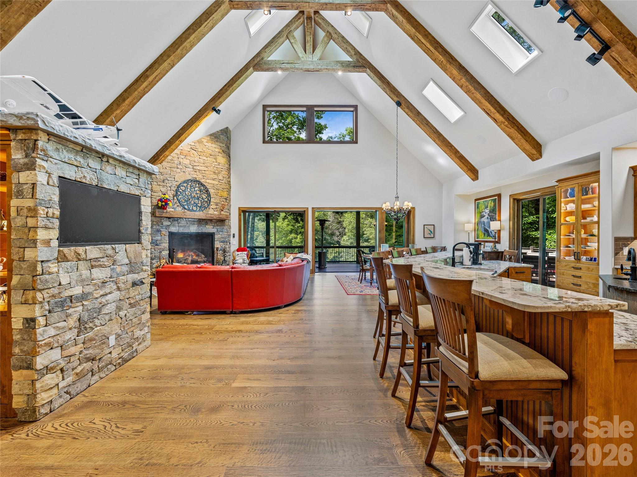 64 Bee Tree Way — Lake Toxaway